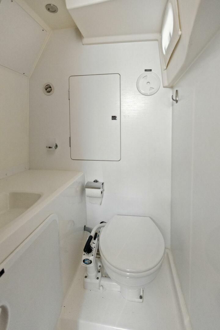 Slide: The Image of 2016 55 Prestige Flybridge - YEE YEE - Crew Head/Shower Stall - 4355210