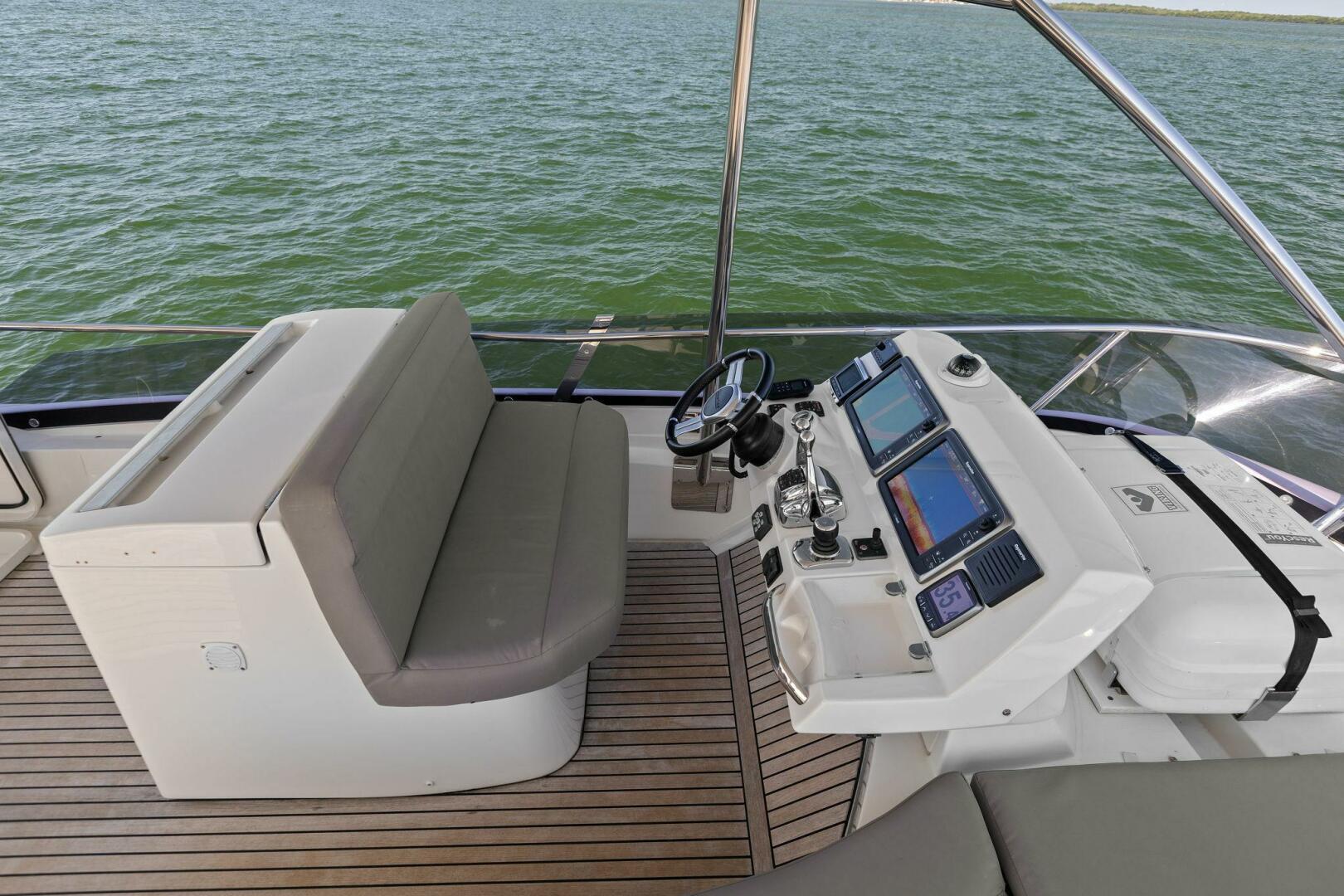 Slide: The Image of 2016 55 Prestige Flybridge - YEE YEE - Flybridge - 4355227