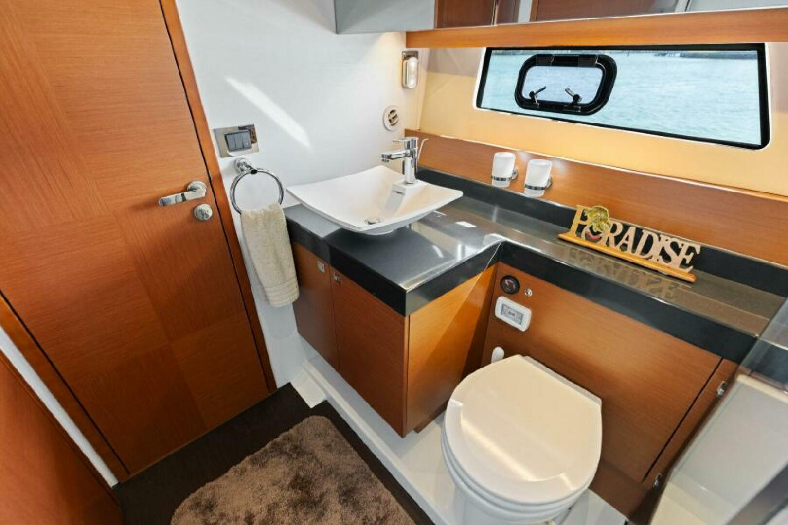 Slide: The Image of 2016 55 Prestige 550S - Solid Asset - Guest Head - 5125147