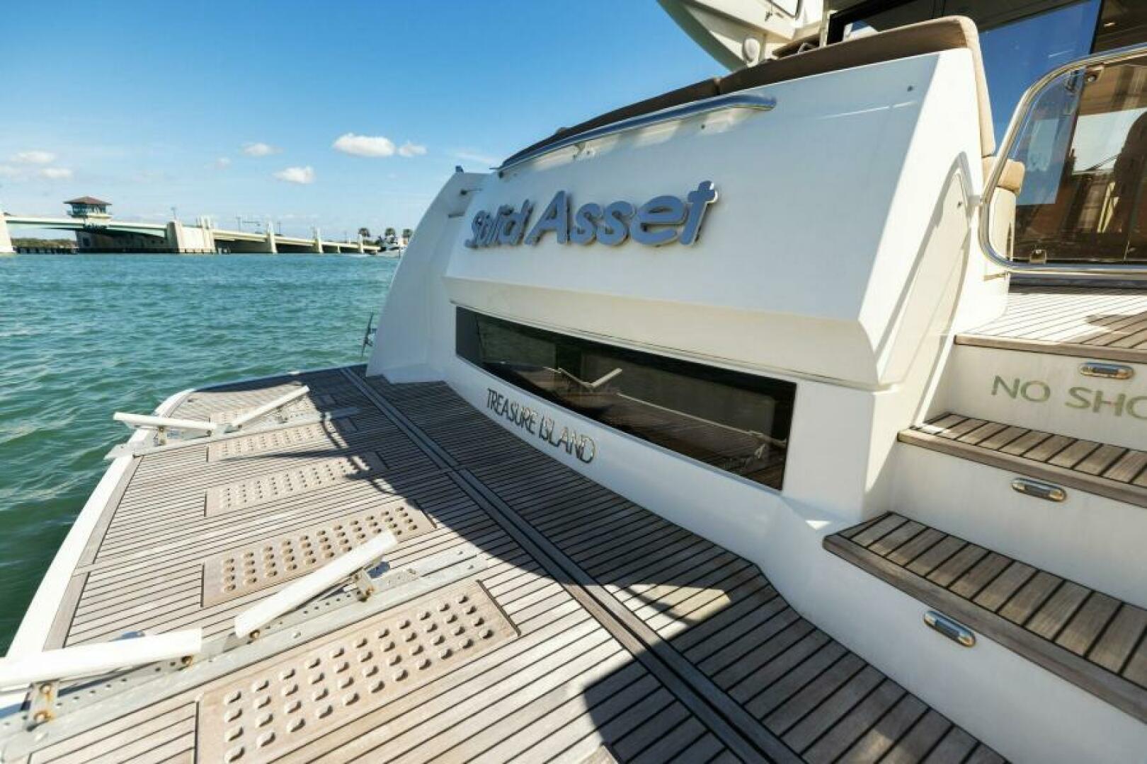 Slide: The Image of 2016 55 Prestige 550S - Solid Asset - Transom - 5125157