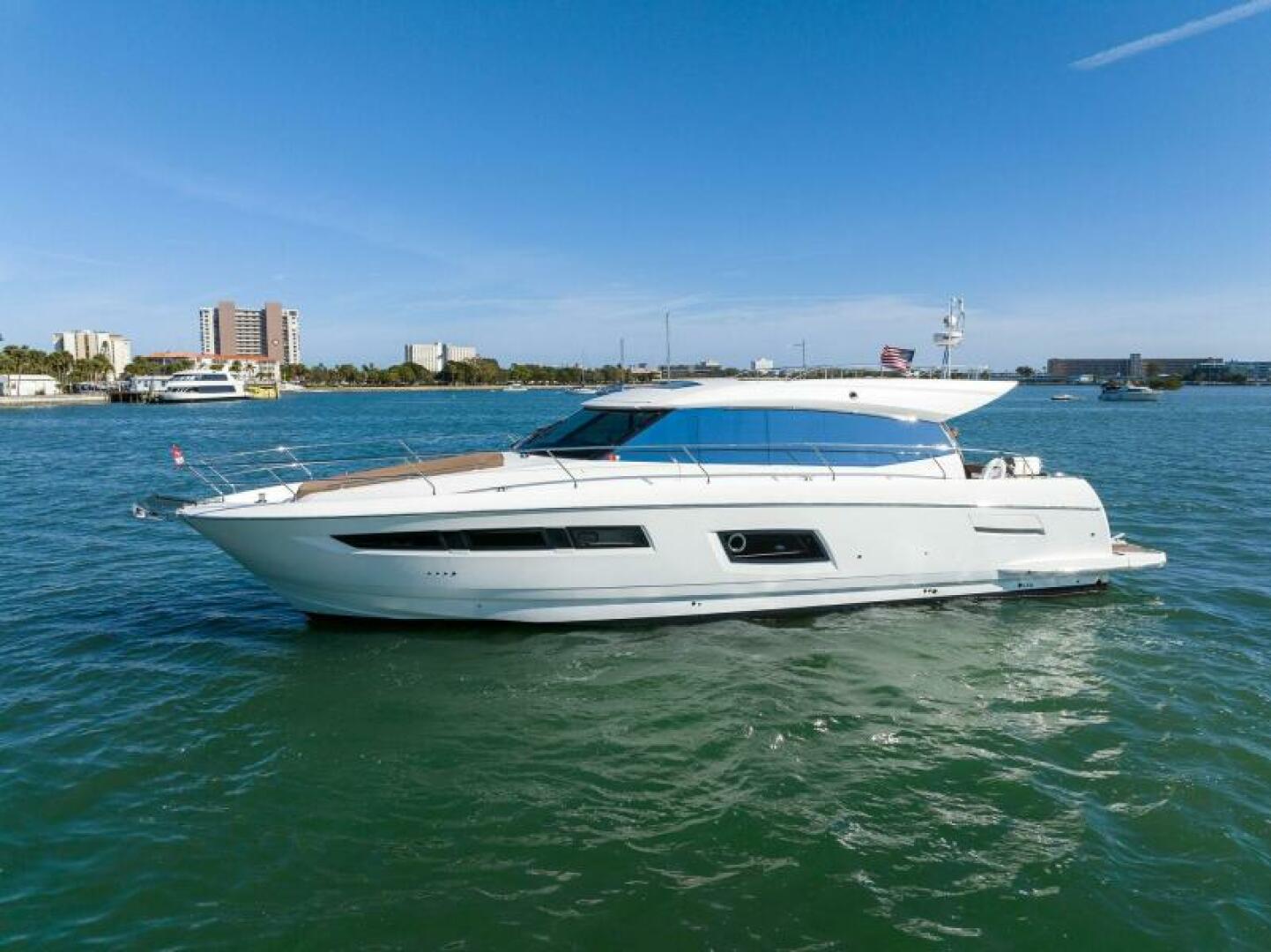 Slide: The Image of 2016 55 Prestige 550S - Solid Asset - Profile - 5125175