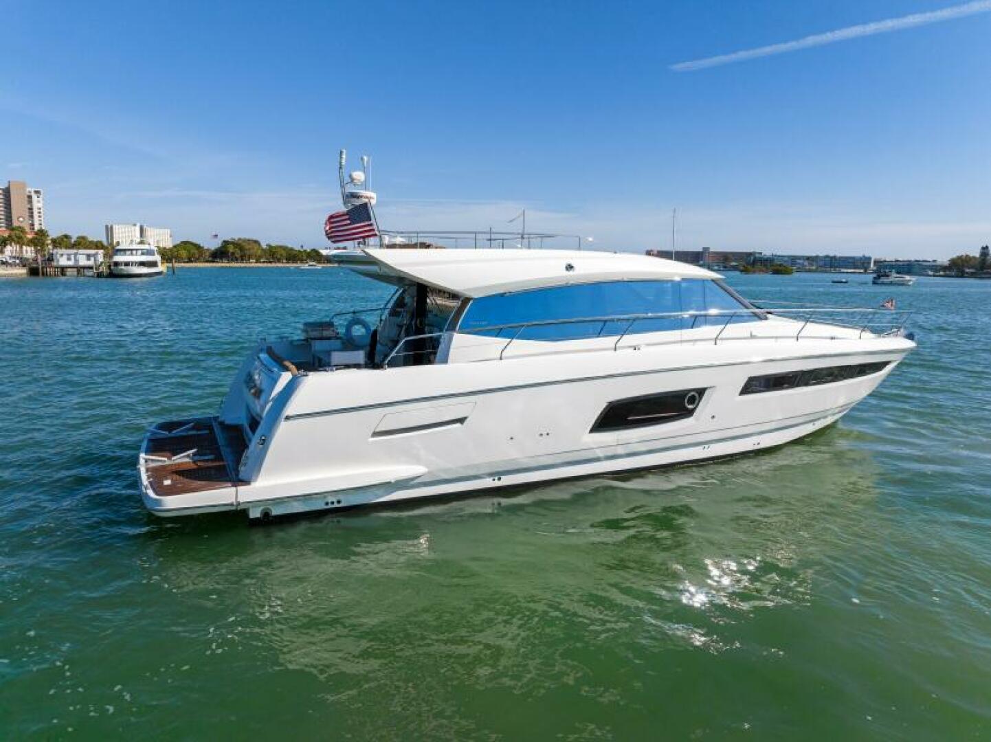 Slide: The Image of 2016 55 Prestige 550S - Solid Asset - Profile - 5125181