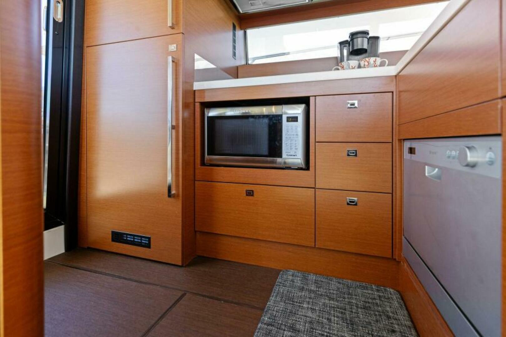 Slide: The Image of 2016 55 Prestige 550S - Solid Asset - Galley - 5125101