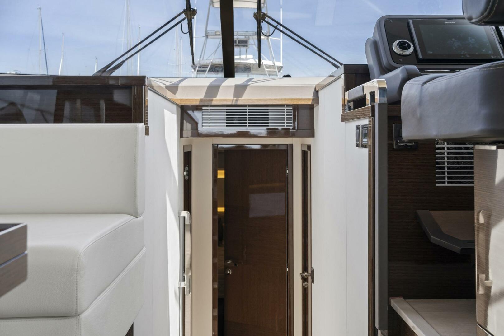 Slide: The Image of Prestige 590 2020 - 4445462
