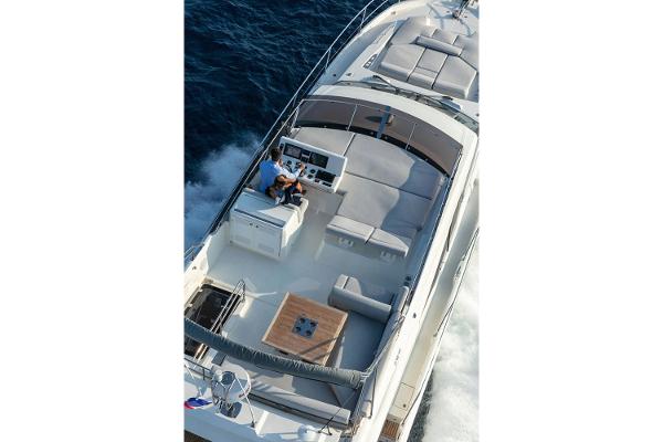 Slide: The Image of Prestige 590 2021 - 10