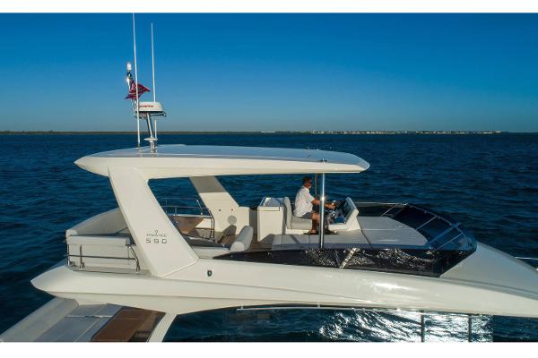 Slide: The Image of Prestige 590 2021 - 9