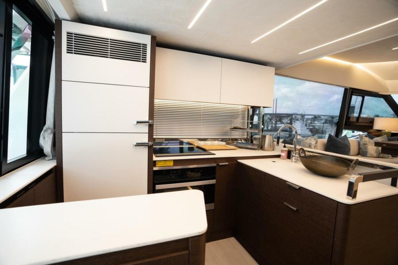 Slide: The Image of 2022 59 Prestige Flybridge - Nice Boat - Galley - 3976903