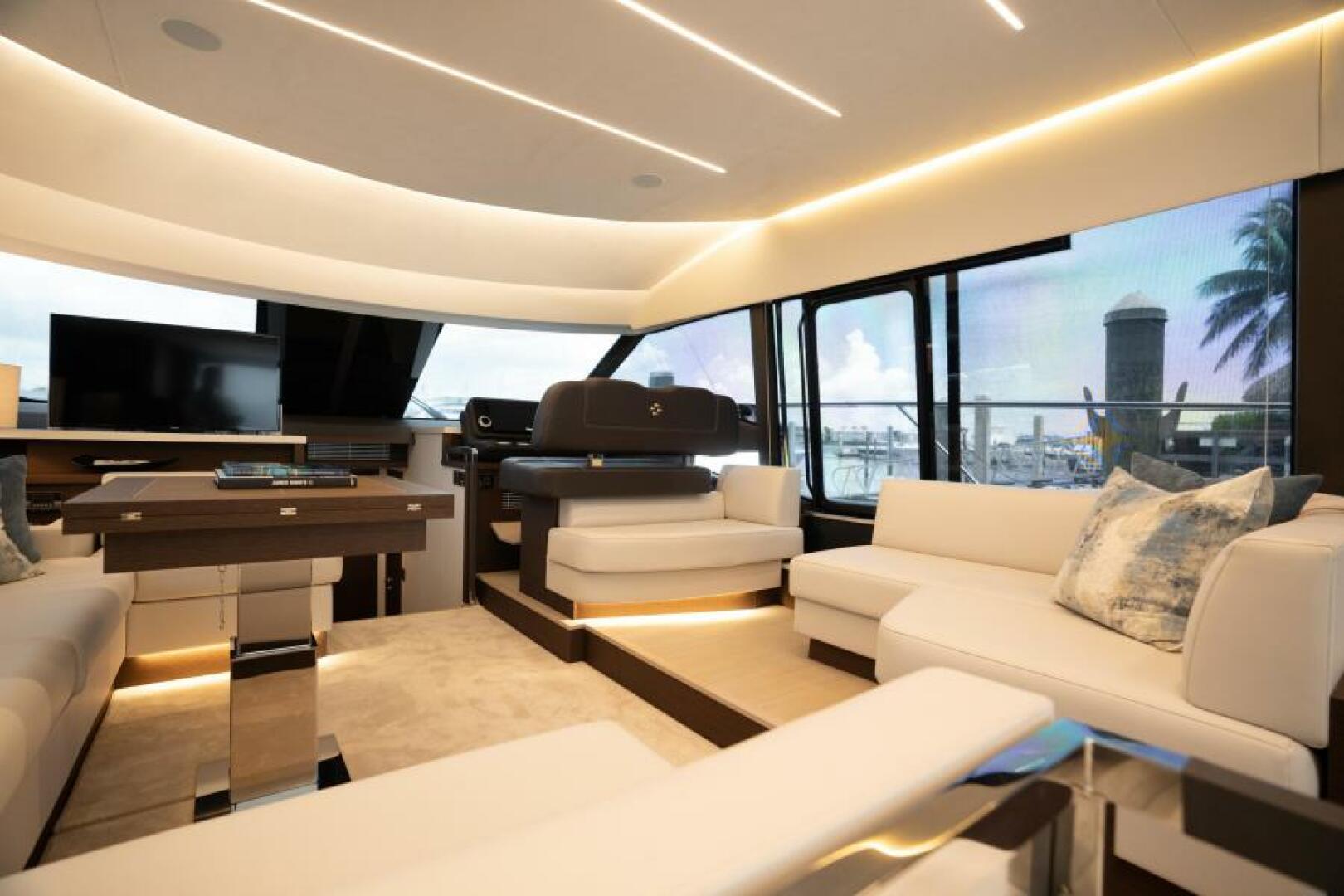 Slide: The Image of 2022 59 Prestige Flybridge - Nice Boat - Salon Sofa - 3976907
