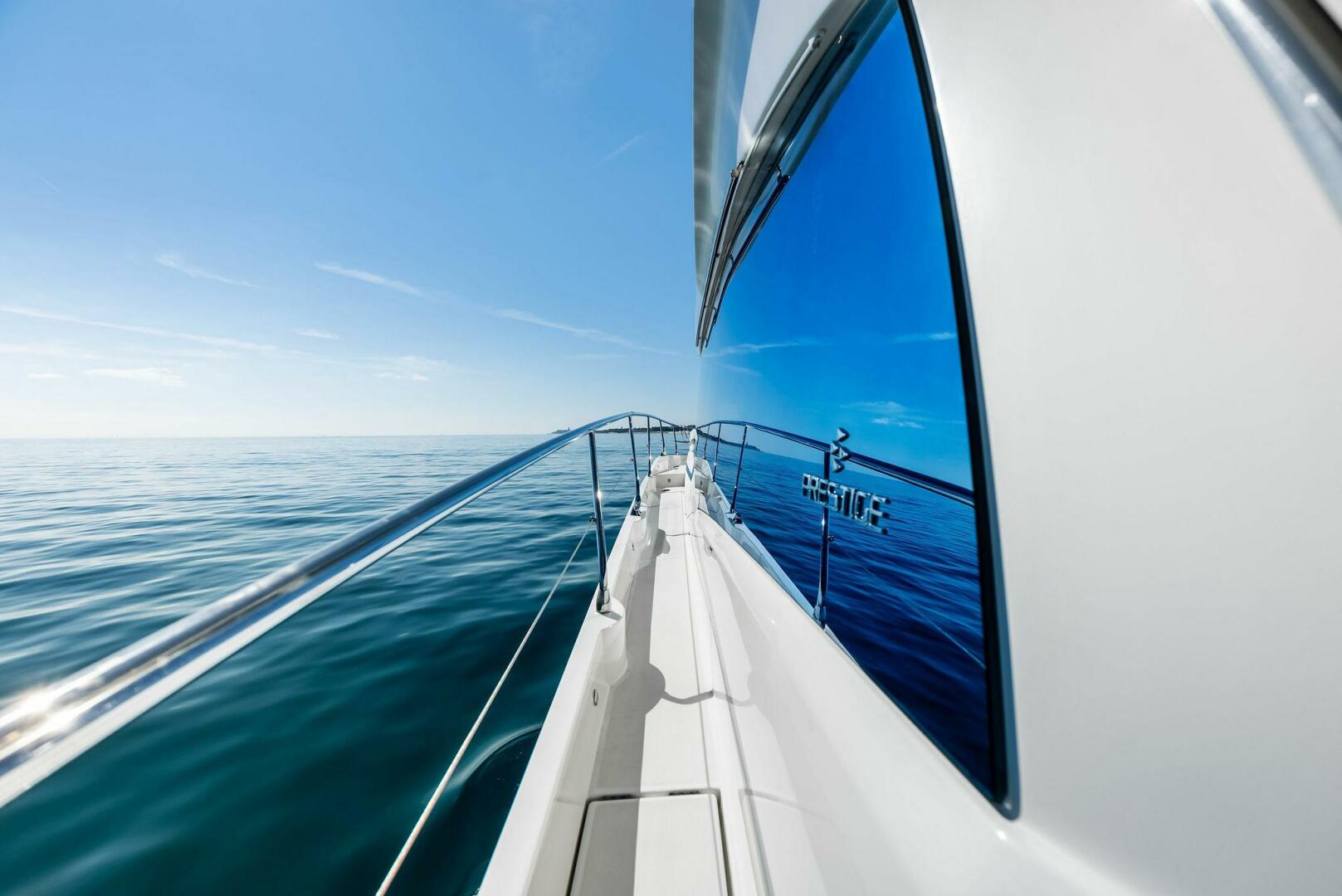 Slide: The Image of 2022 Prestige 590 Flybridge ANNA LOUISE - 4985346