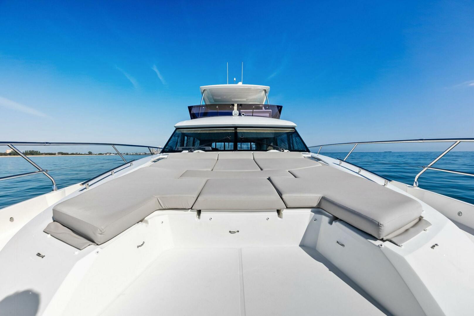 Slide: The Image of 2022 Prestige 590 Flybridge ANNA LOUISE Bow Seating - 4985343