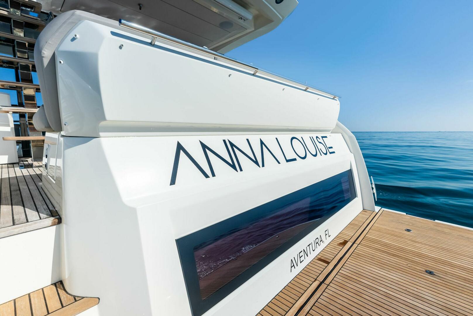 Slide: The Image of Prestige 590 Flybridge 2022 - 4985351