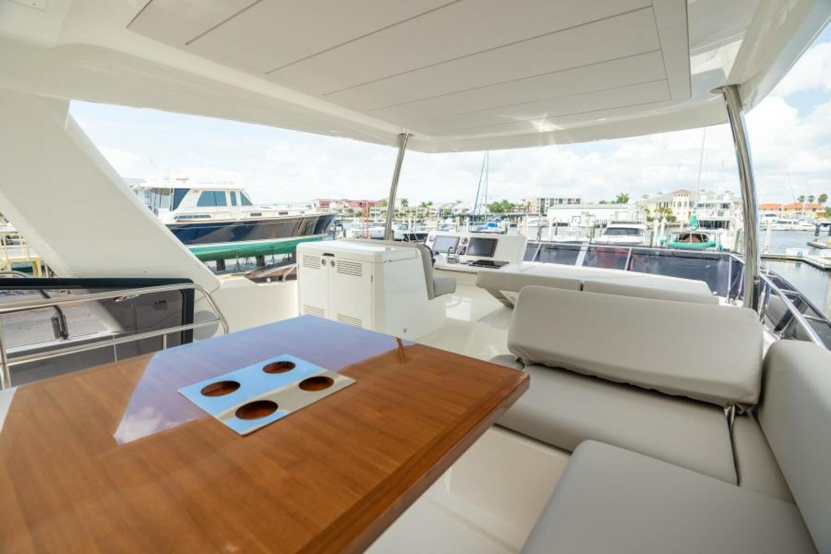 Slide: The Image of 2022 59 Prestige Flybridge - Nice Boat - Flybridge -Table - 3976937