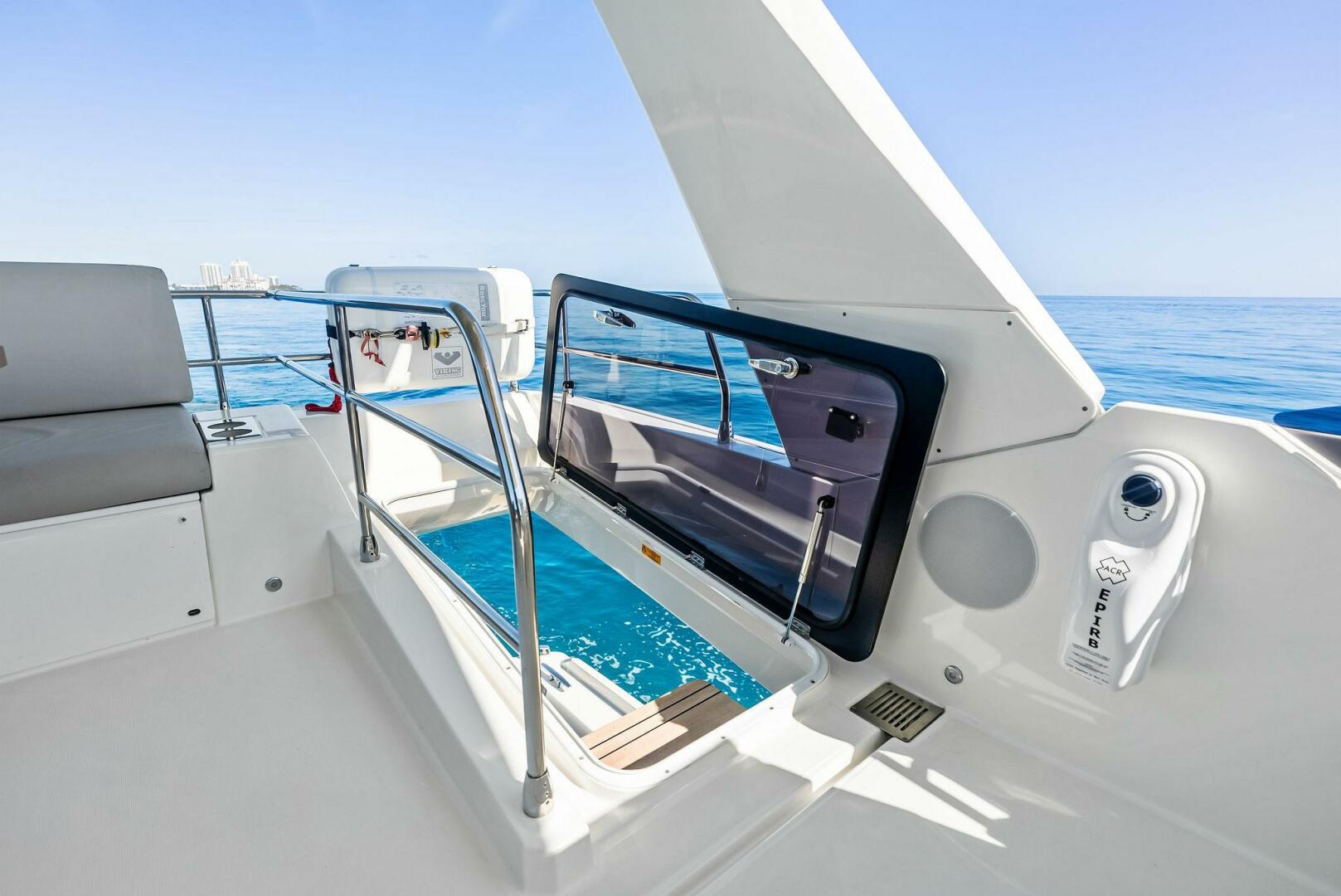 Slide: The Image of 2022 Prestige 590 Flybridge ANNA LOUISE - 4985338