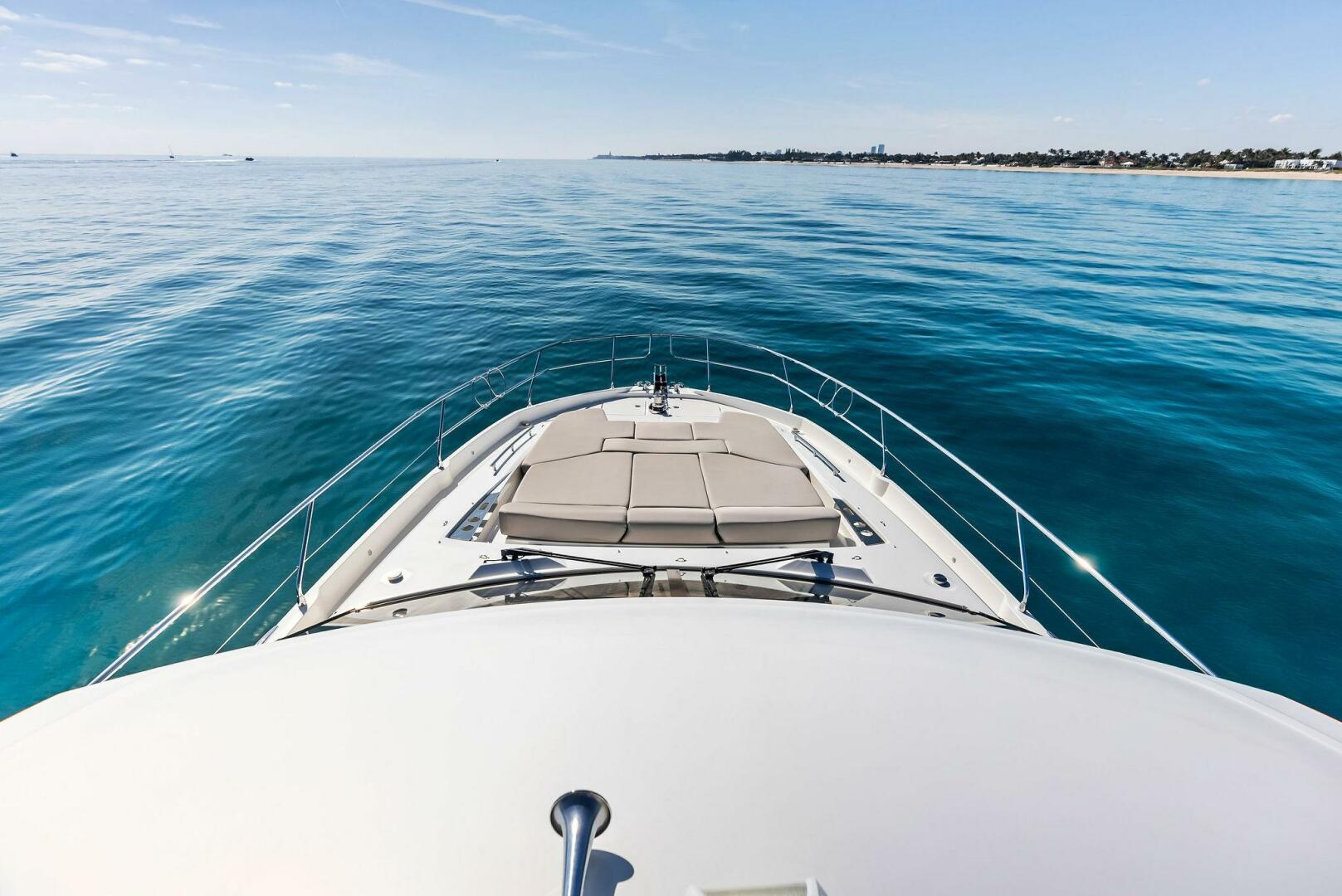 Slide: The Image of 2022 Prestige 590 Flybridge ANNA LOUISE - 4985357