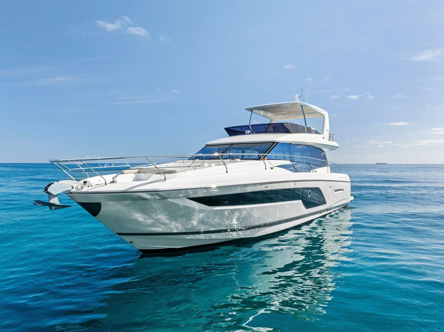 Slide: The Image of 2022 Prestige 590 Flybridge ANNA LOUISE - 4985362