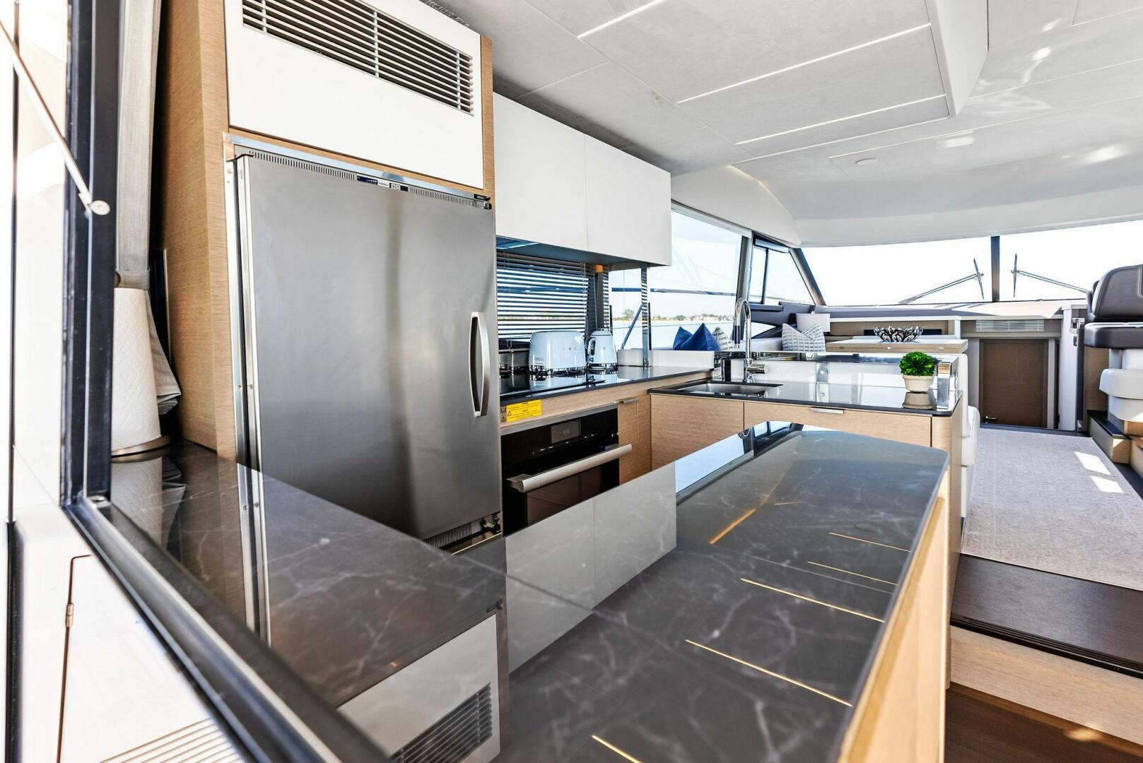 Slide: The Image of 2022 Prestige 590 Flybridge ANNA LOUISE S Galley - 4985297