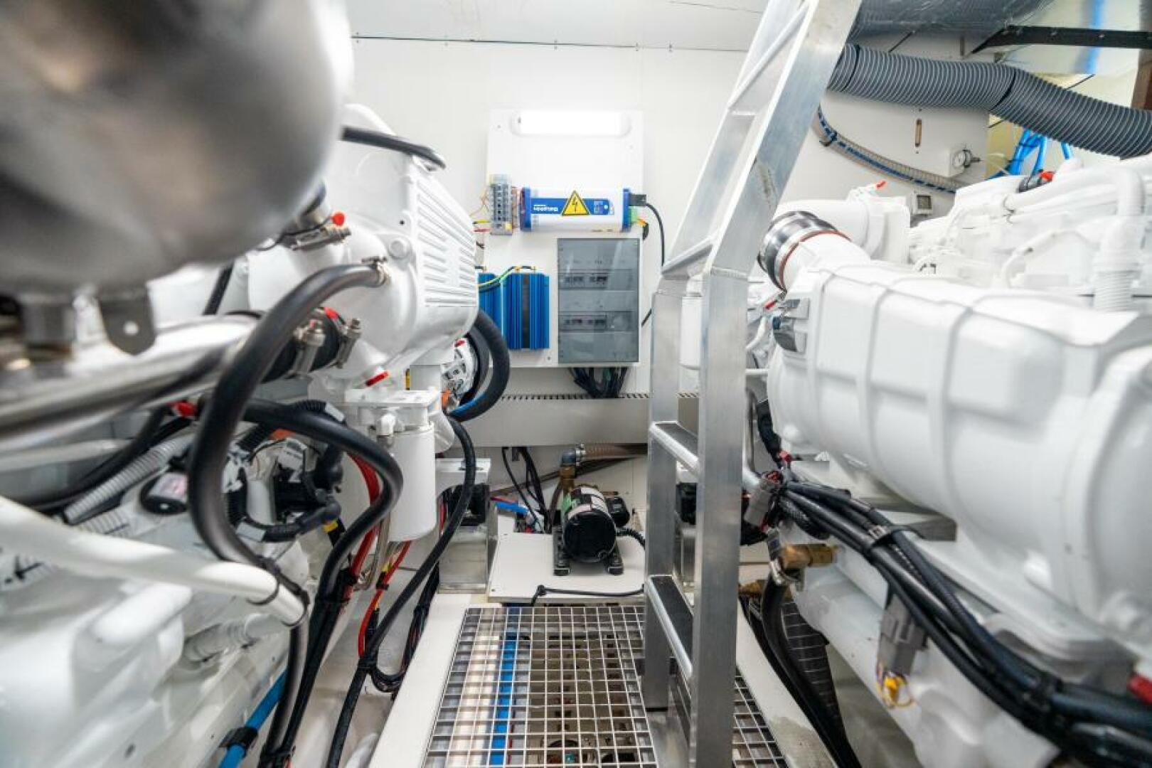 Slide: The Image of 2022 59 Prestige Flybridge - Nice Boat - Engine Room - 3976959