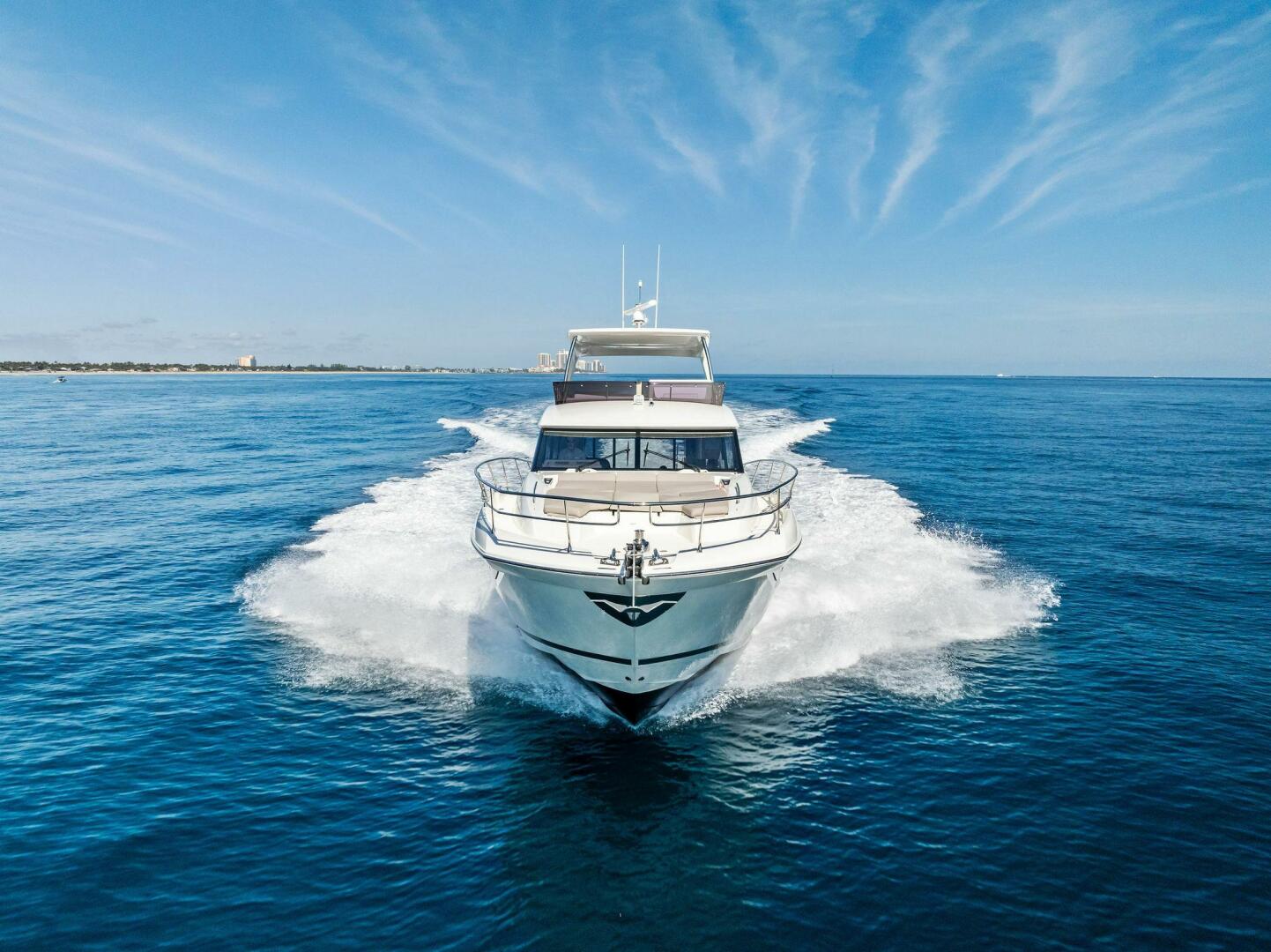 Slide: The Image of 2022 Prestige 590 Flybridge ANNA LOUISE - 4985392