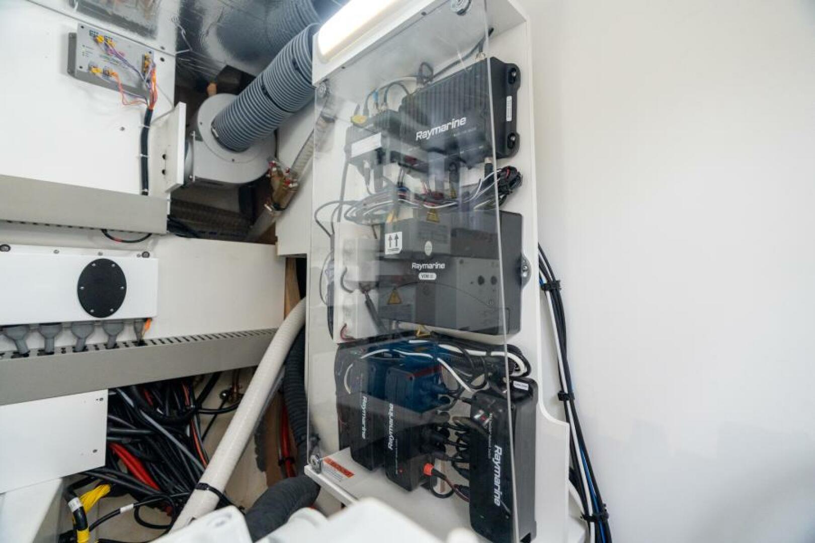 Slide: The Image of 2022 59 Prestige Flybridge - Nice Boat - Engine Room - 3976963