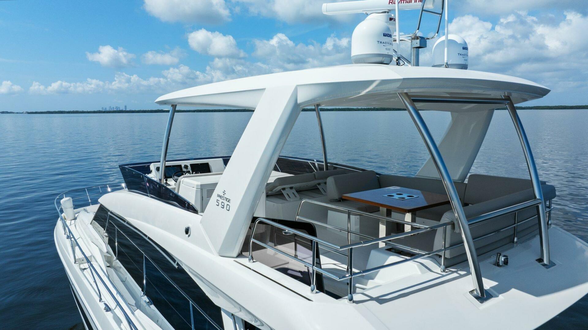 Slide: The Image of 2022 59 Prestige Flybridge - Nice Boat - Profile - 4683924