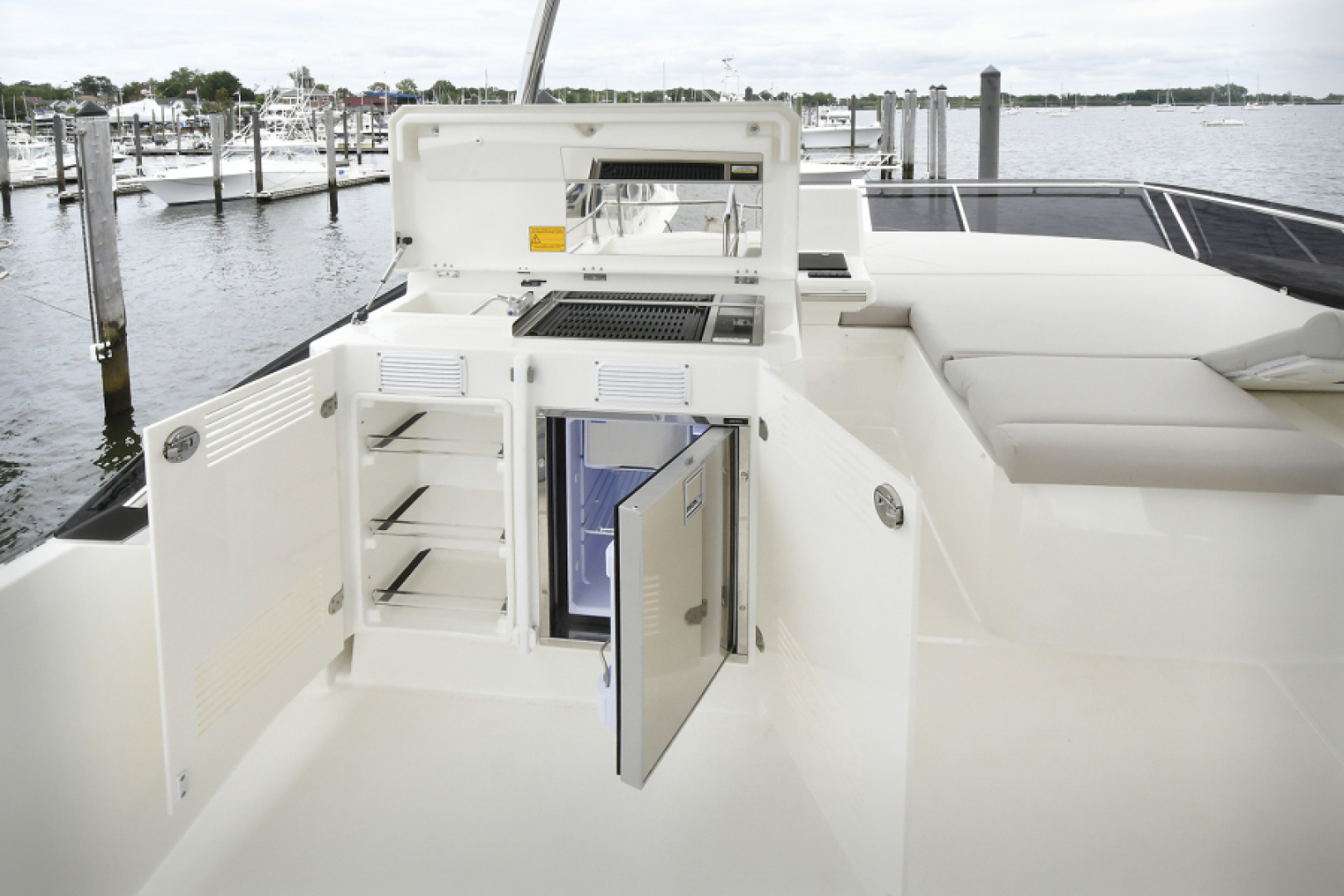 Slide: The Image of Wet Bar - 3654944