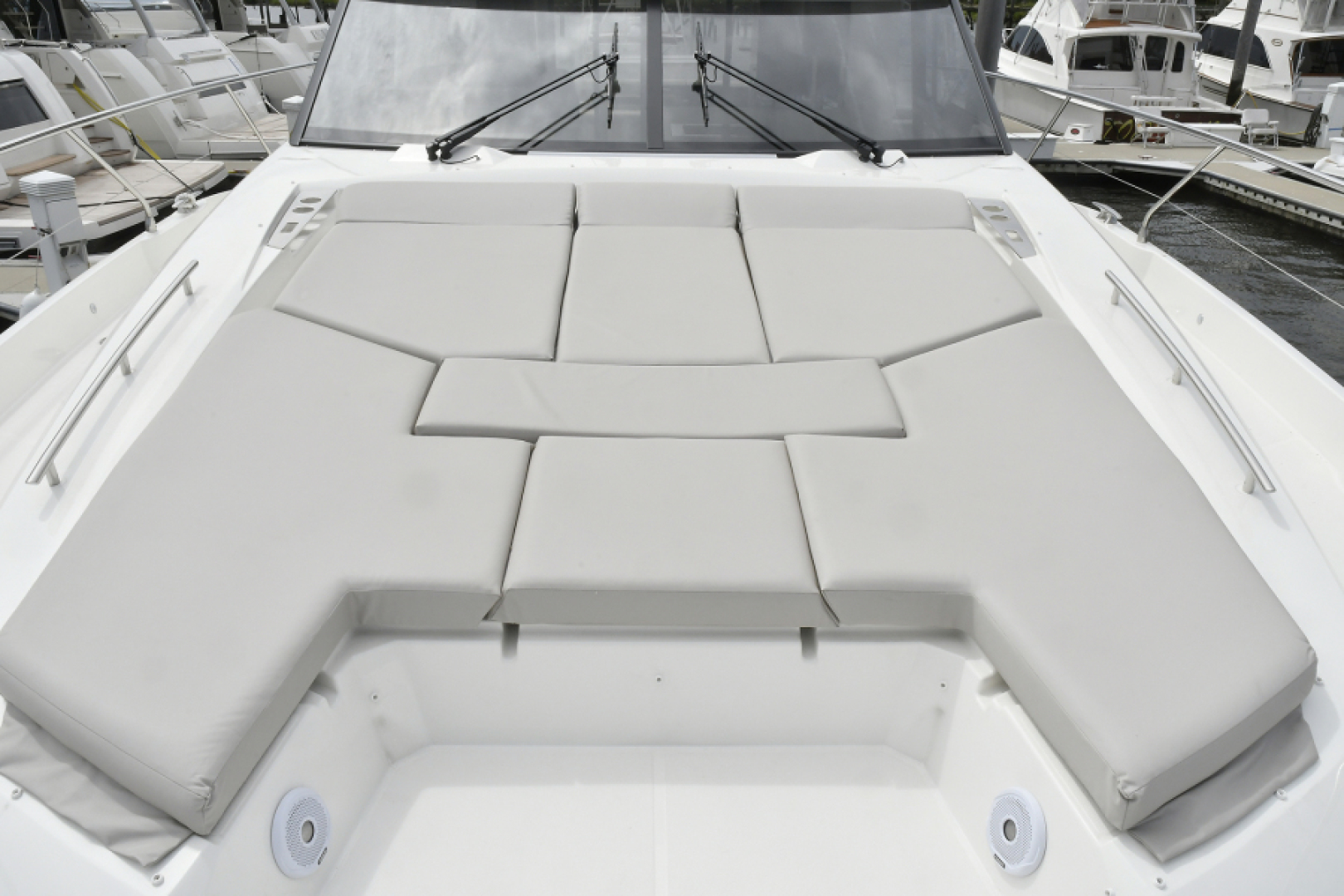 Slide: The Image of Foredeck Sunlounge - 3654953
