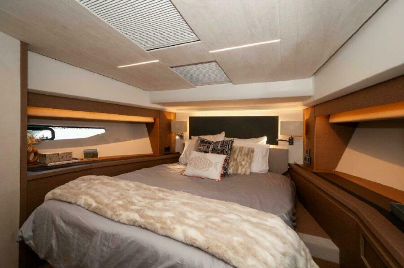 Slide: The Image of 2023 Prestige 590 Flybridge- GYS TRADE- VIP SR 2 - 23