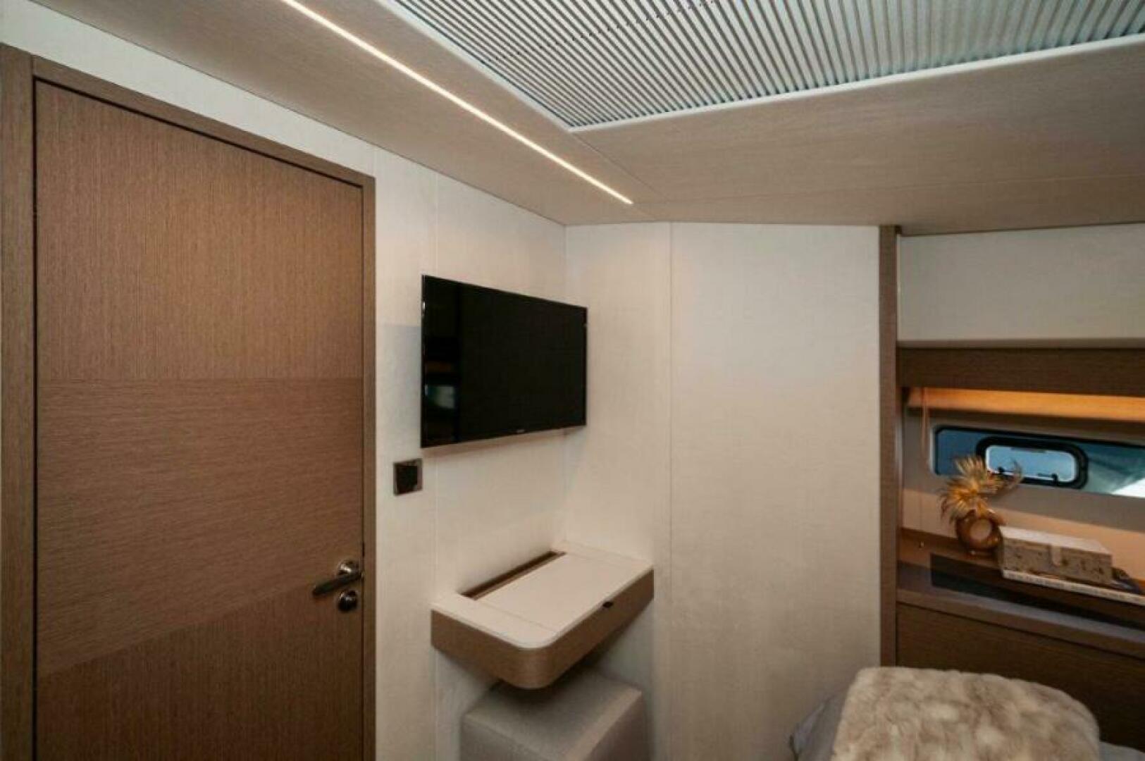 Slide: The Image of 2023 Prestige 590 Flybridge- GYS TRADE- VIP SR 3 - 25
