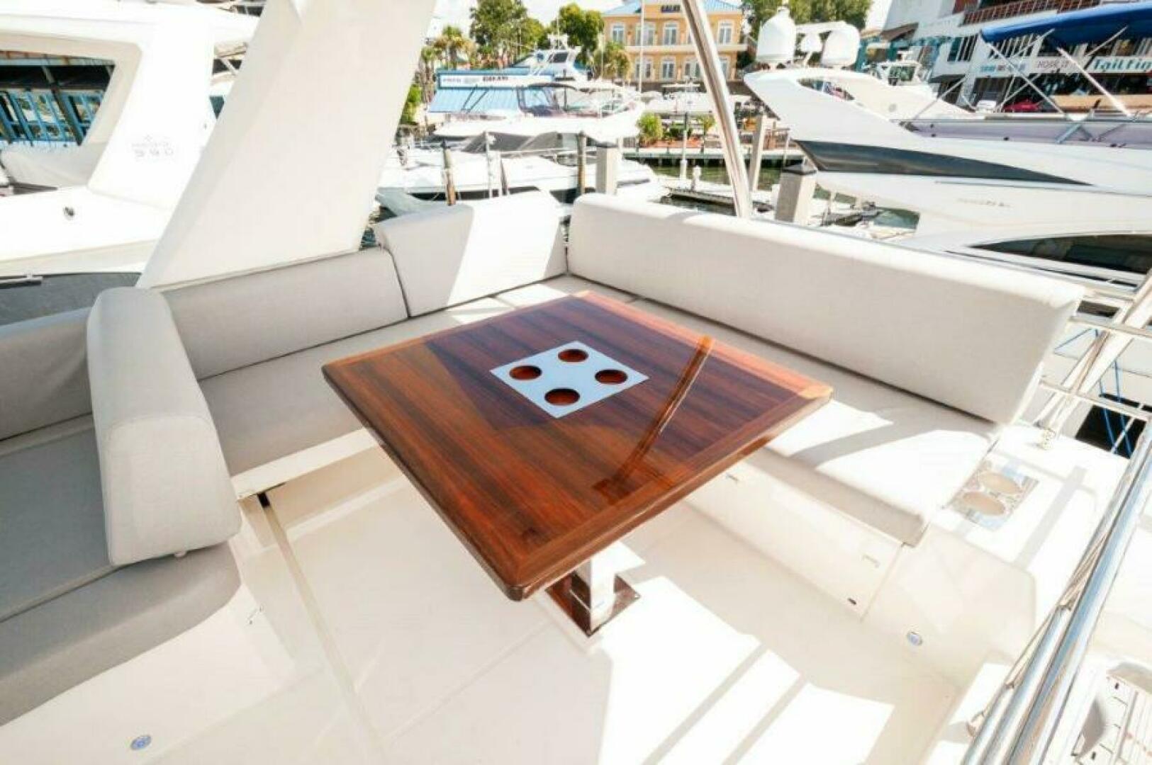 Slide: The Image of 2023 Prestige 590 Flybridge- GYS TRADE- Flybridge 5 - 38