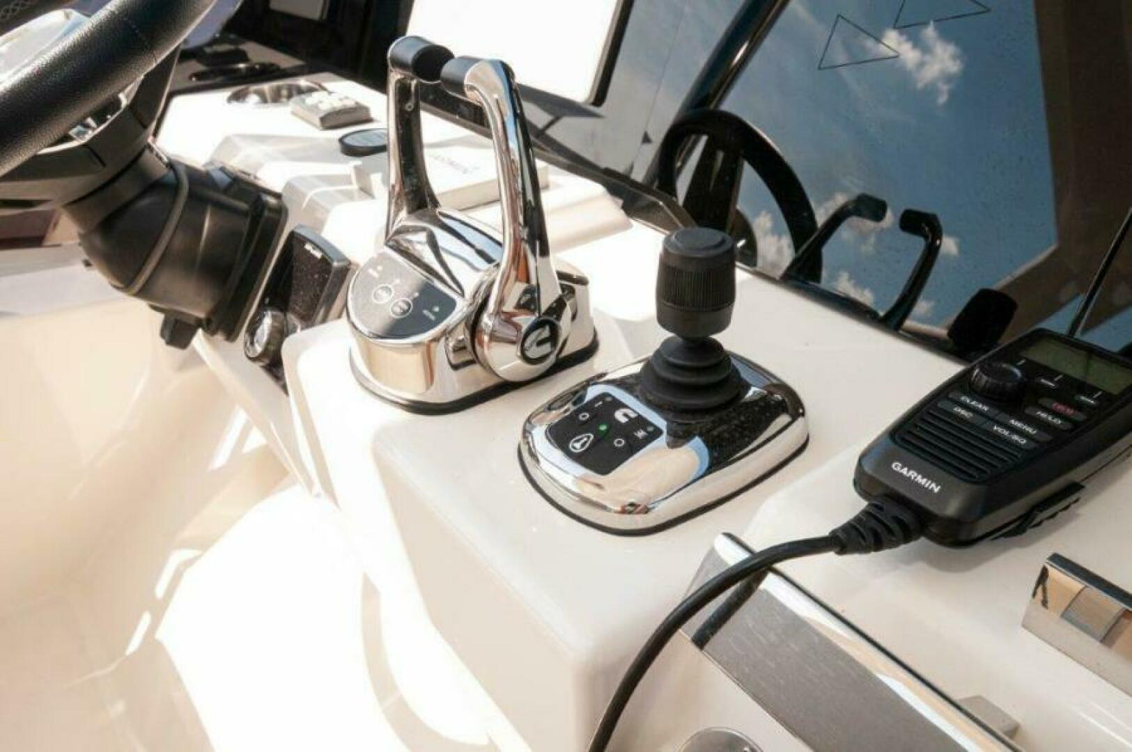 Slide: The Image of 2023 Prestige 590 Flybridge- GYS TRADE- Flybridge 6 - 39
