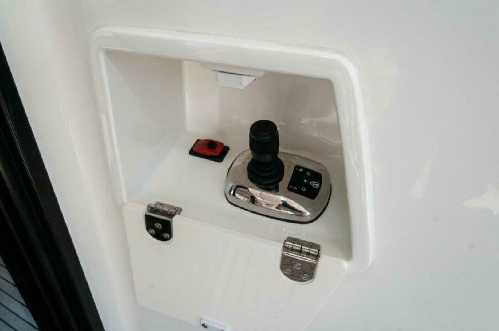Slide: The Image of 2023 Prestige 590 Flybridge- GYS TRADE- Cockpit 3 - 42
