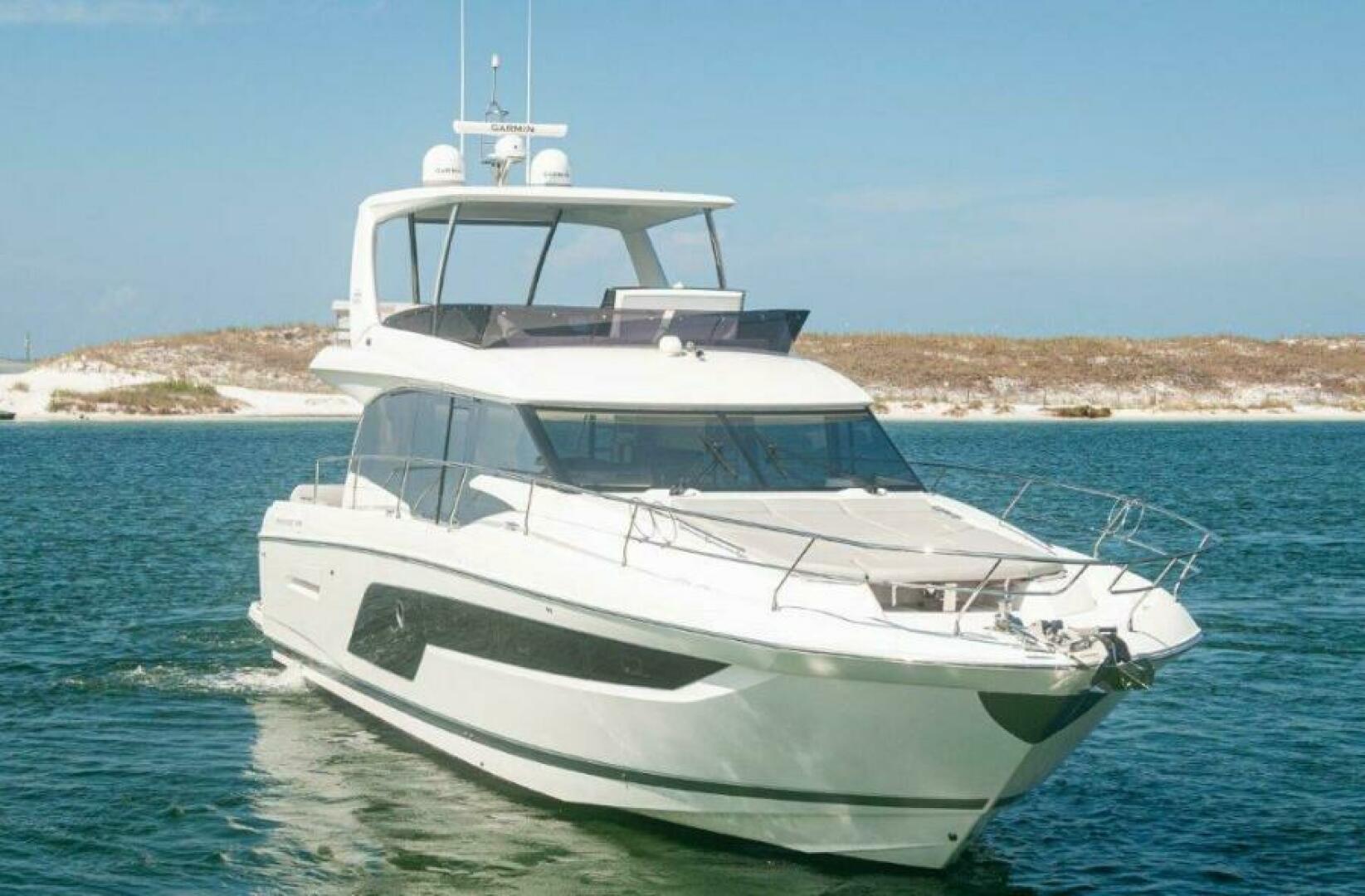 Slide: The Image of 2023 Prestige 590 Flybridge- GYS TRADE- Bow - 49
