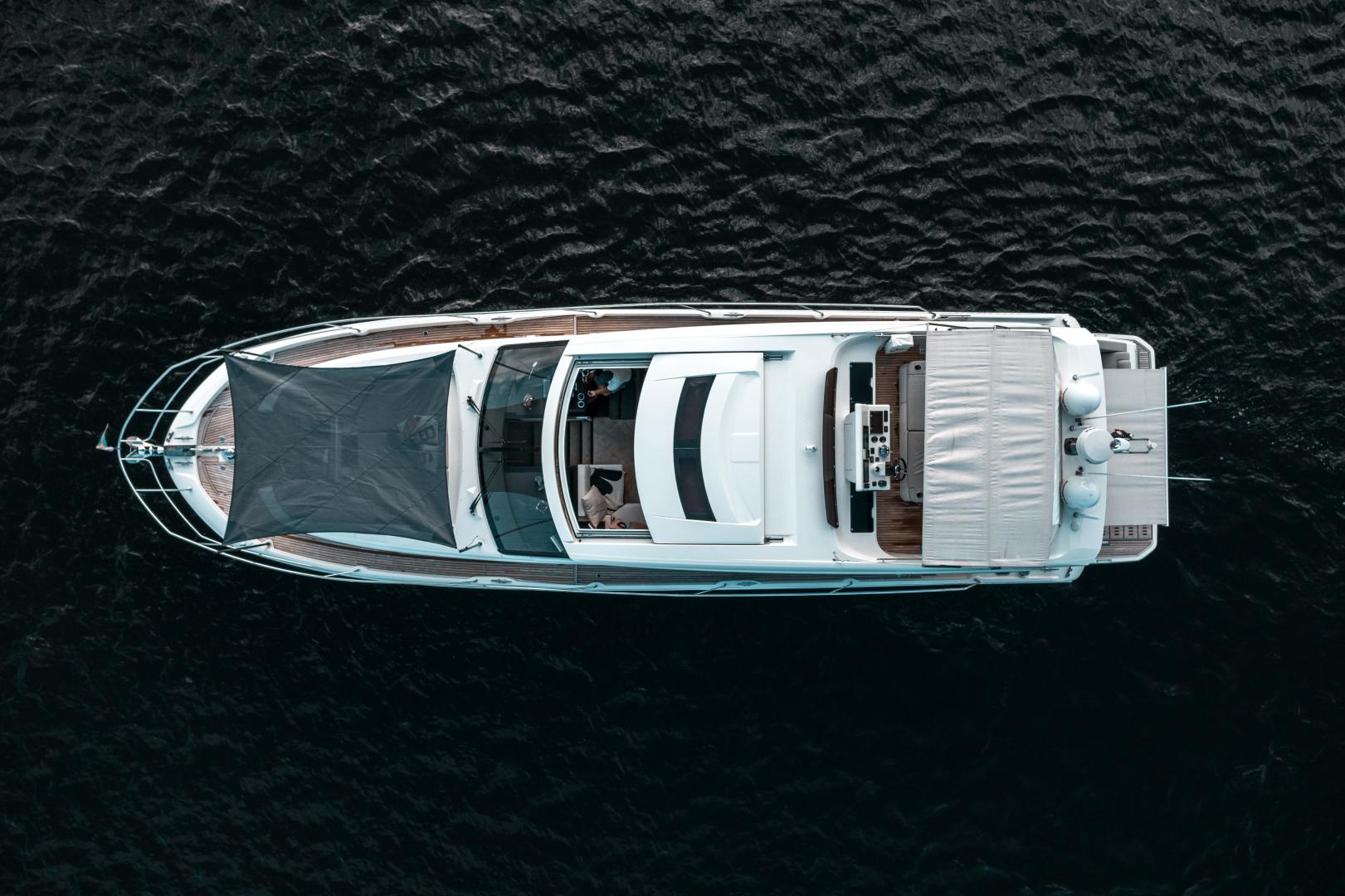 Slide: The Image of Prestige 590 S 2019 - 3492870