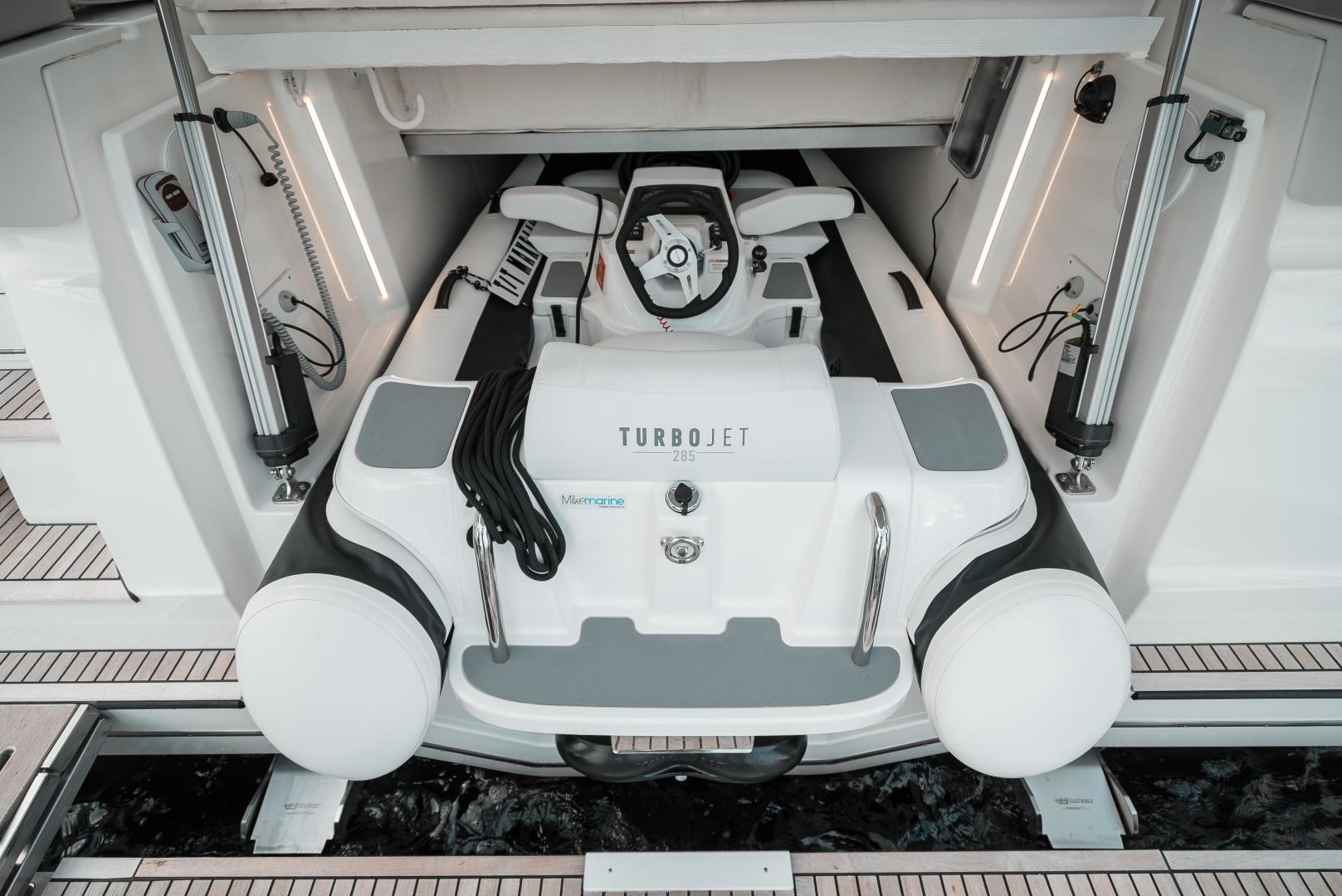 Slide: The Image of Prestige 590 S 2019 - 3492874