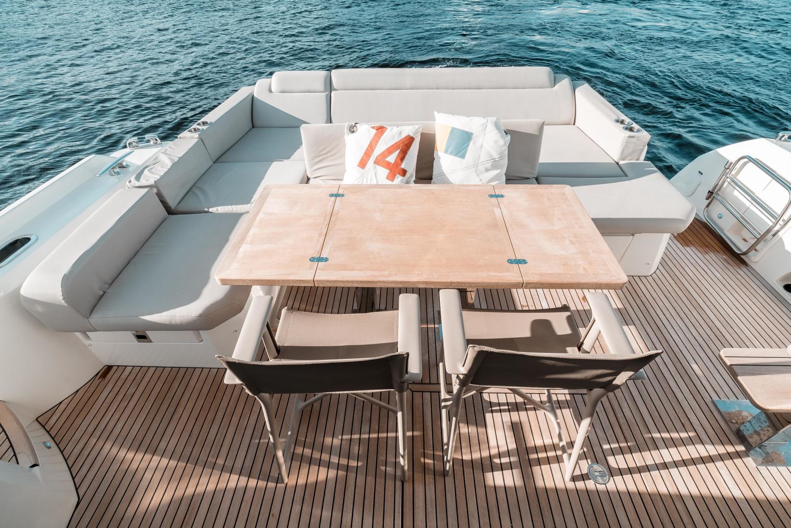 Slide: The Image of Prestige 590 S 2019 - 3492878