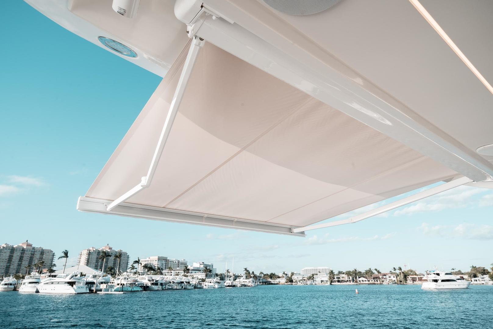 Slide: The Image of Prestige 590 S 2019 - 3492882