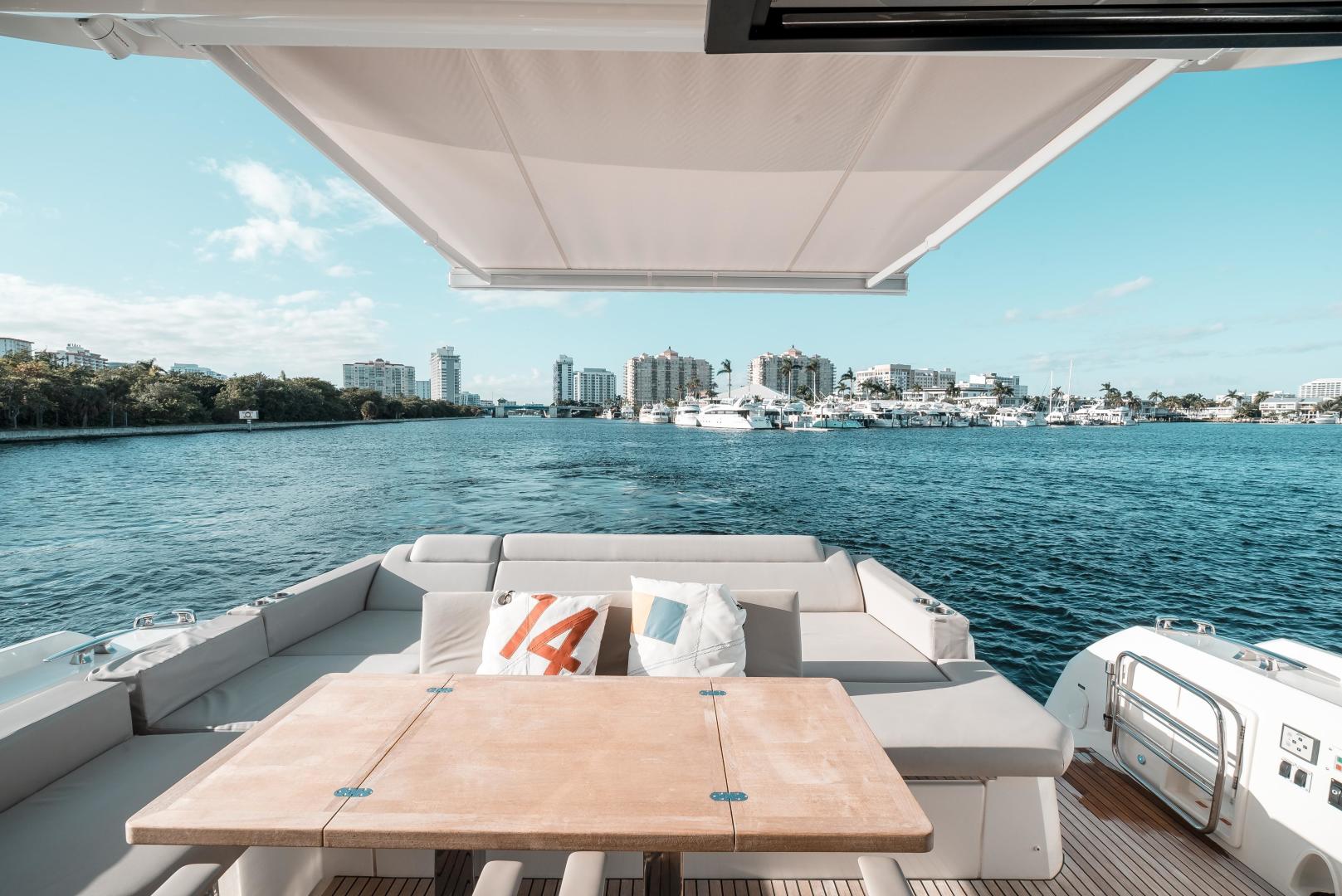 Slide: The Image of Prestige 590 S 2019 - 3492883