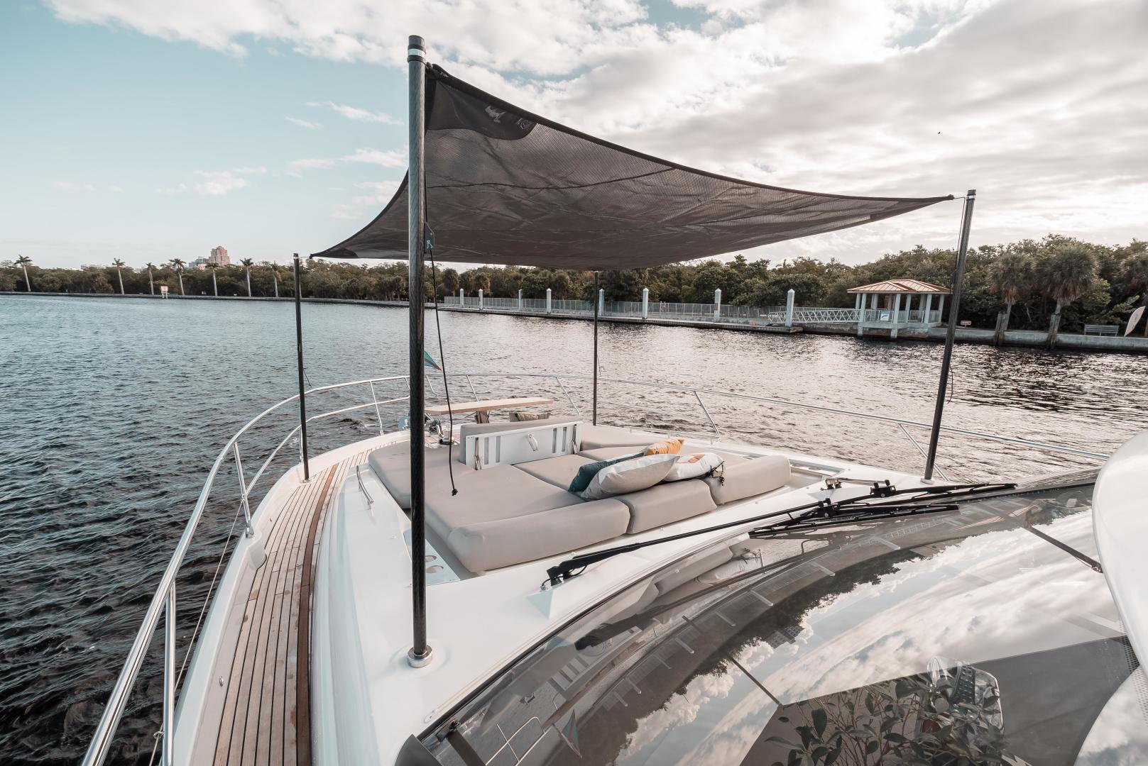 Slide: The Image of Prestige 590 S 2019 - 3492893