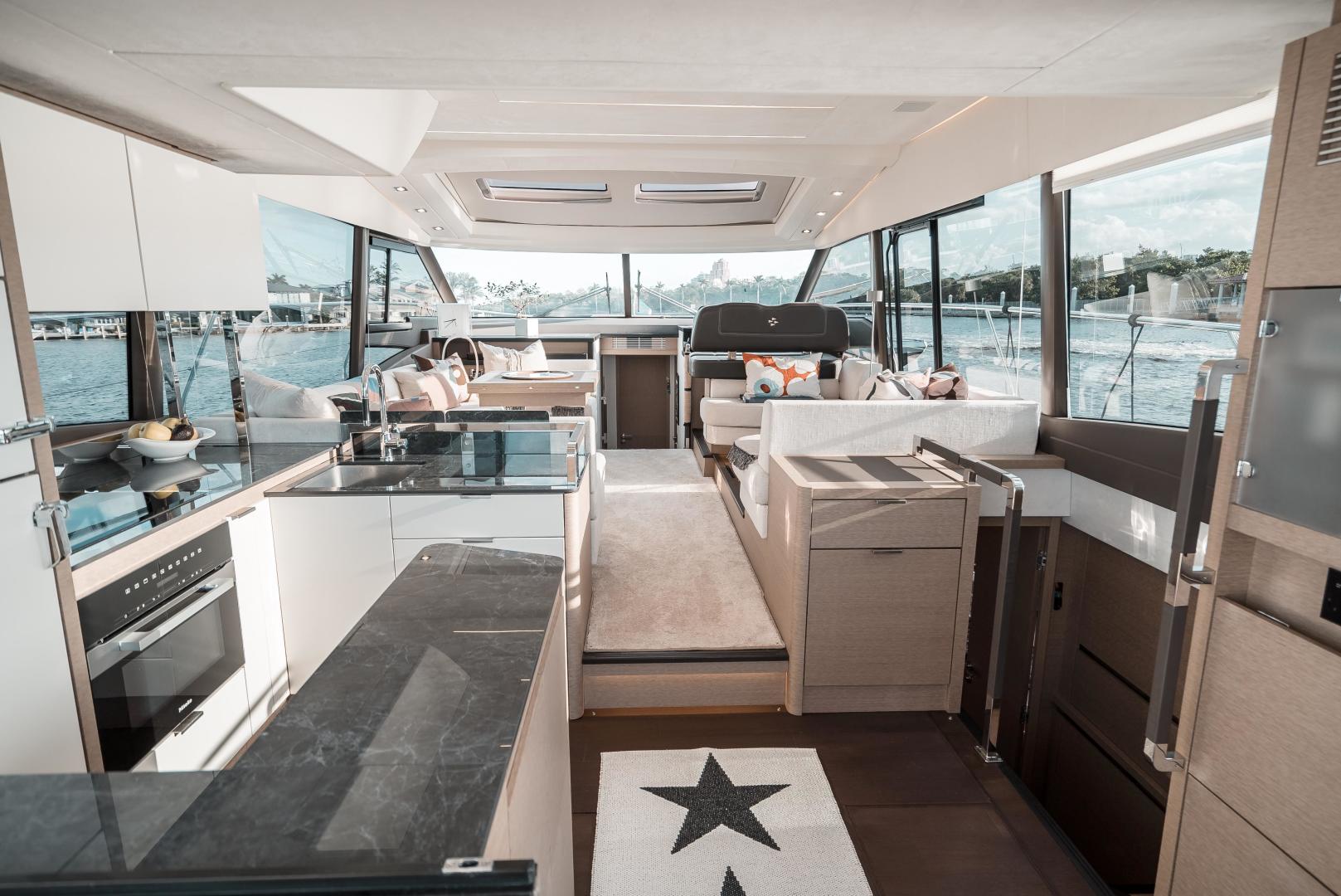 Slide: The Image of Prestige 590 S 2019 - 3492898