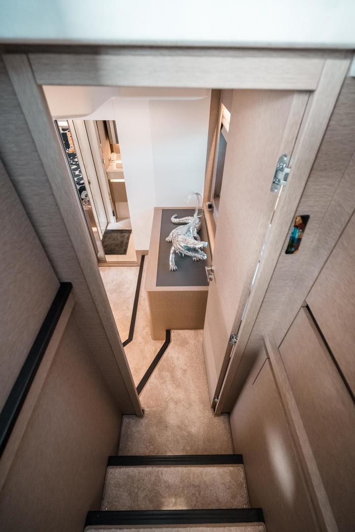 Slide: The Image of Prestige 590 S 2019 - 3492902