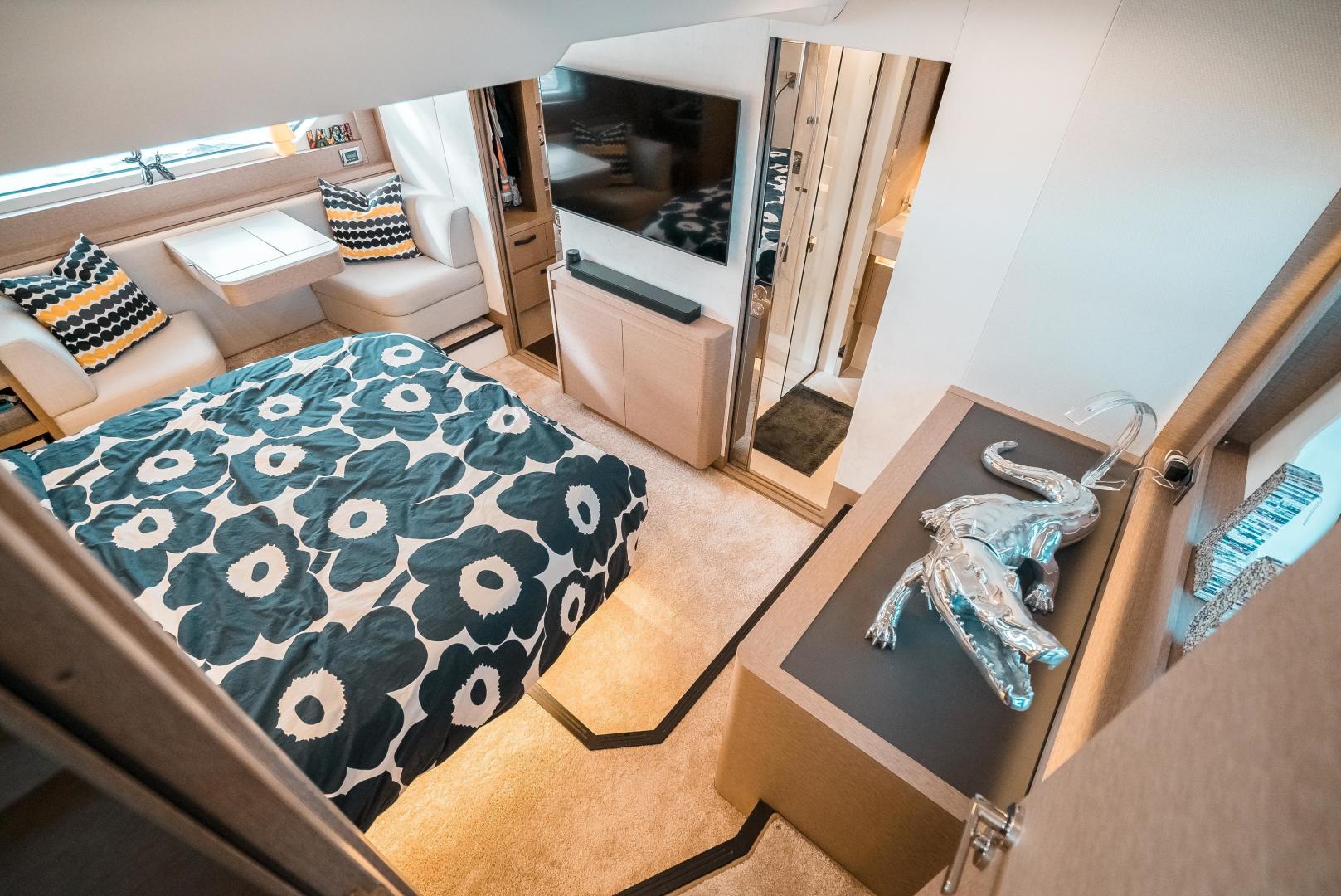 Slide: The Image of Prestige 590 S 2019 - 3492904