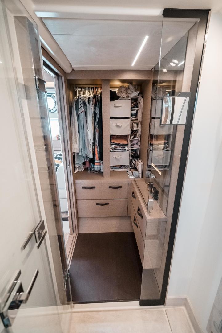 Slide: The Image of Prestige 590 S 2019 - 3492908