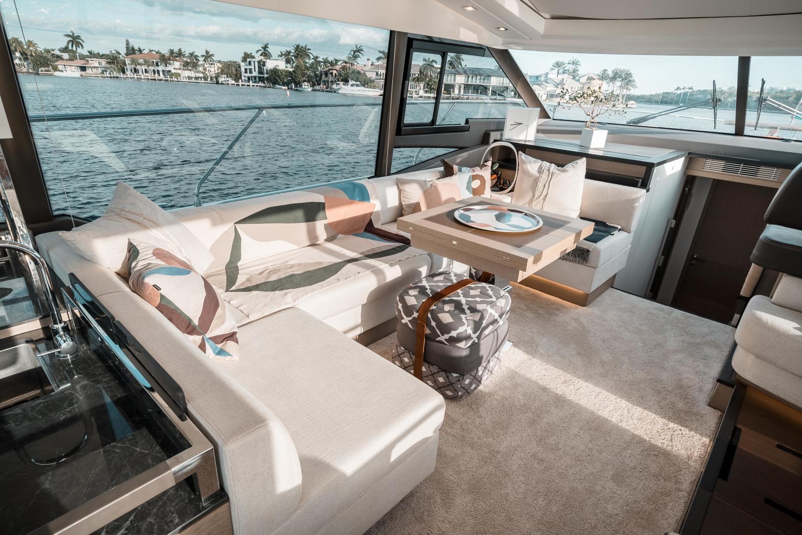 Slide: The Image of Prestige 590 S 2019 - 3492912