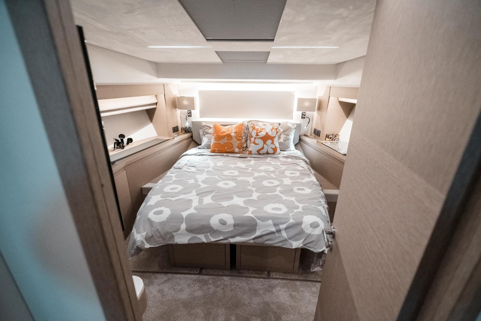 Slide: The Image of Prestige 590 S 2019 - 3492923