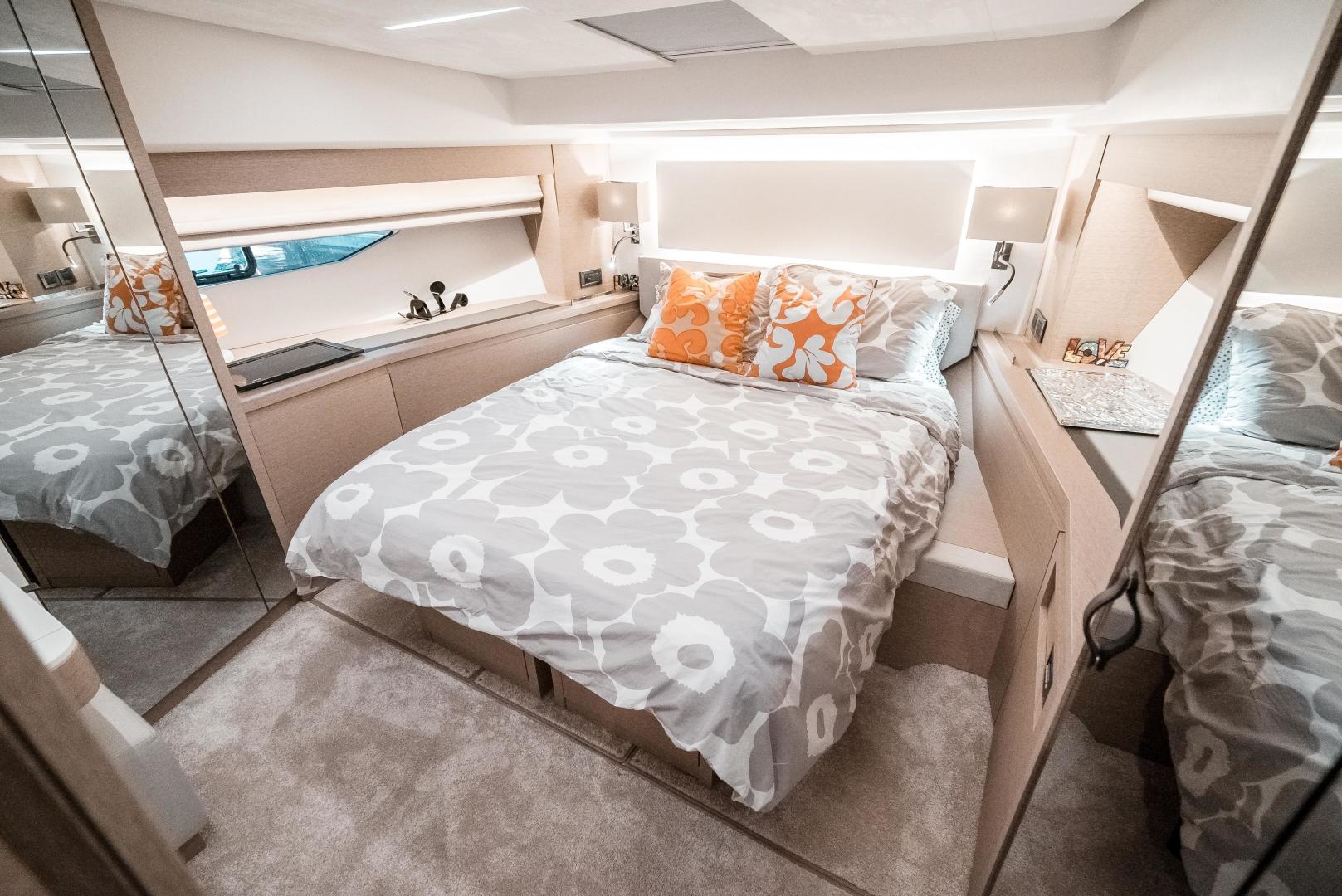 Slide: The Image of Prestige 590 S 2019 - 3492924