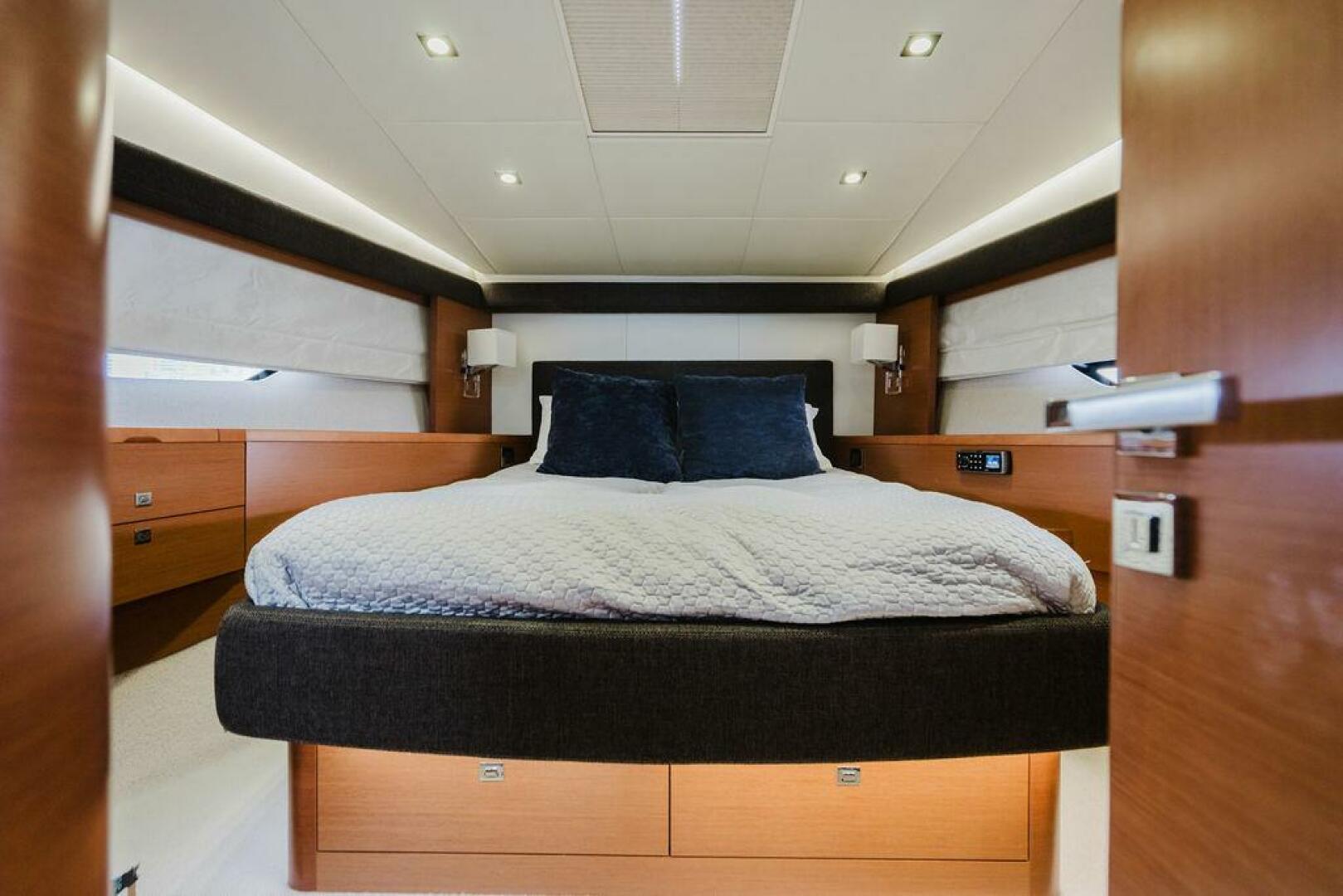 Slide: The Image of Prestige 620 Fly 2014 - 4973725