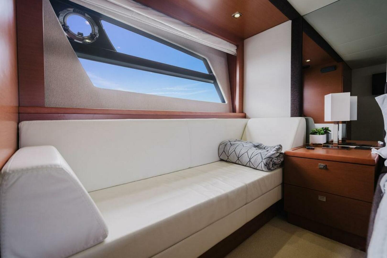 Slide: The Image of Prestige 620 Fly 2014 - 4973732