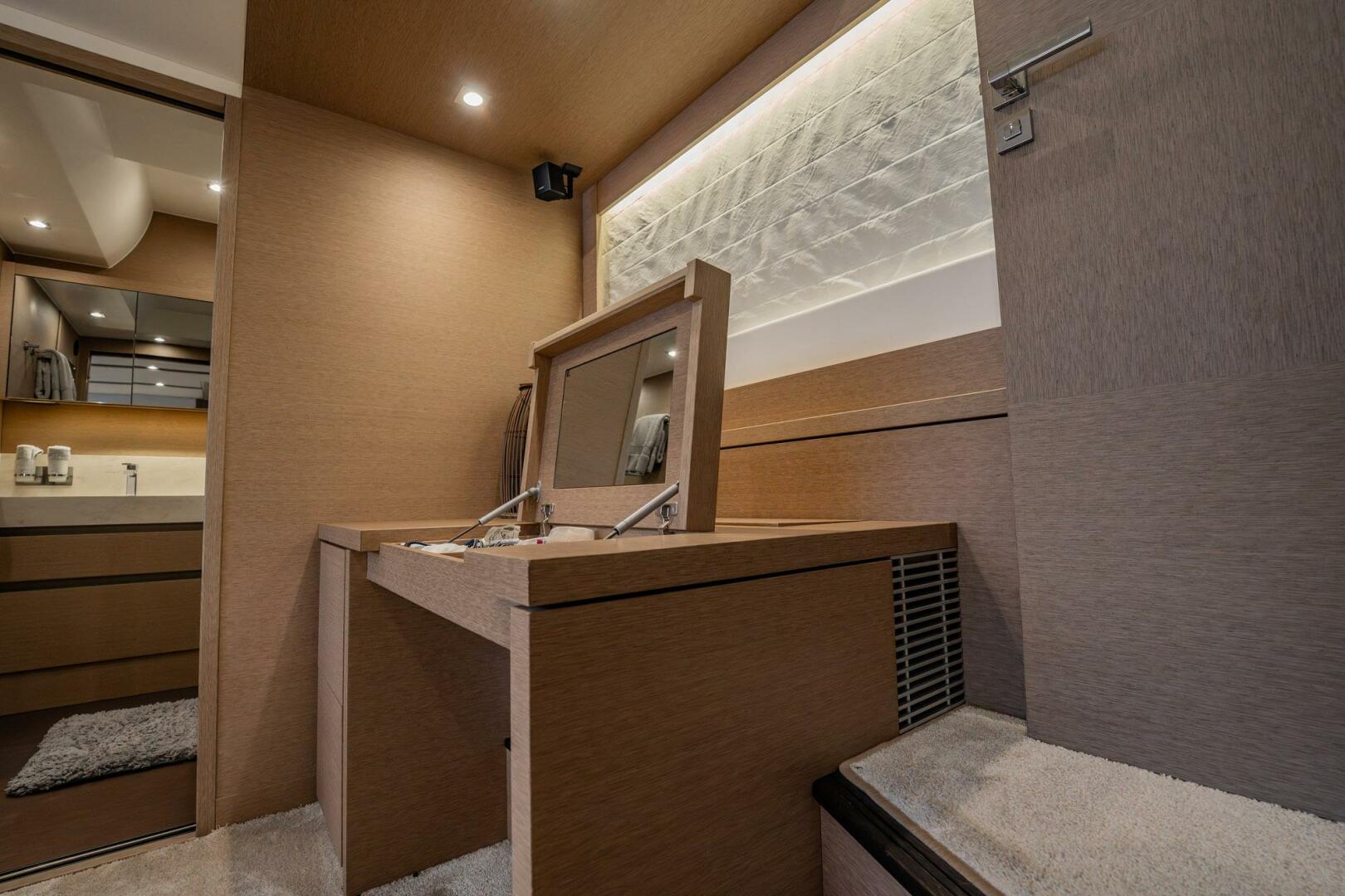 Slide: The Image of Prestige 630 2018 - 5574456