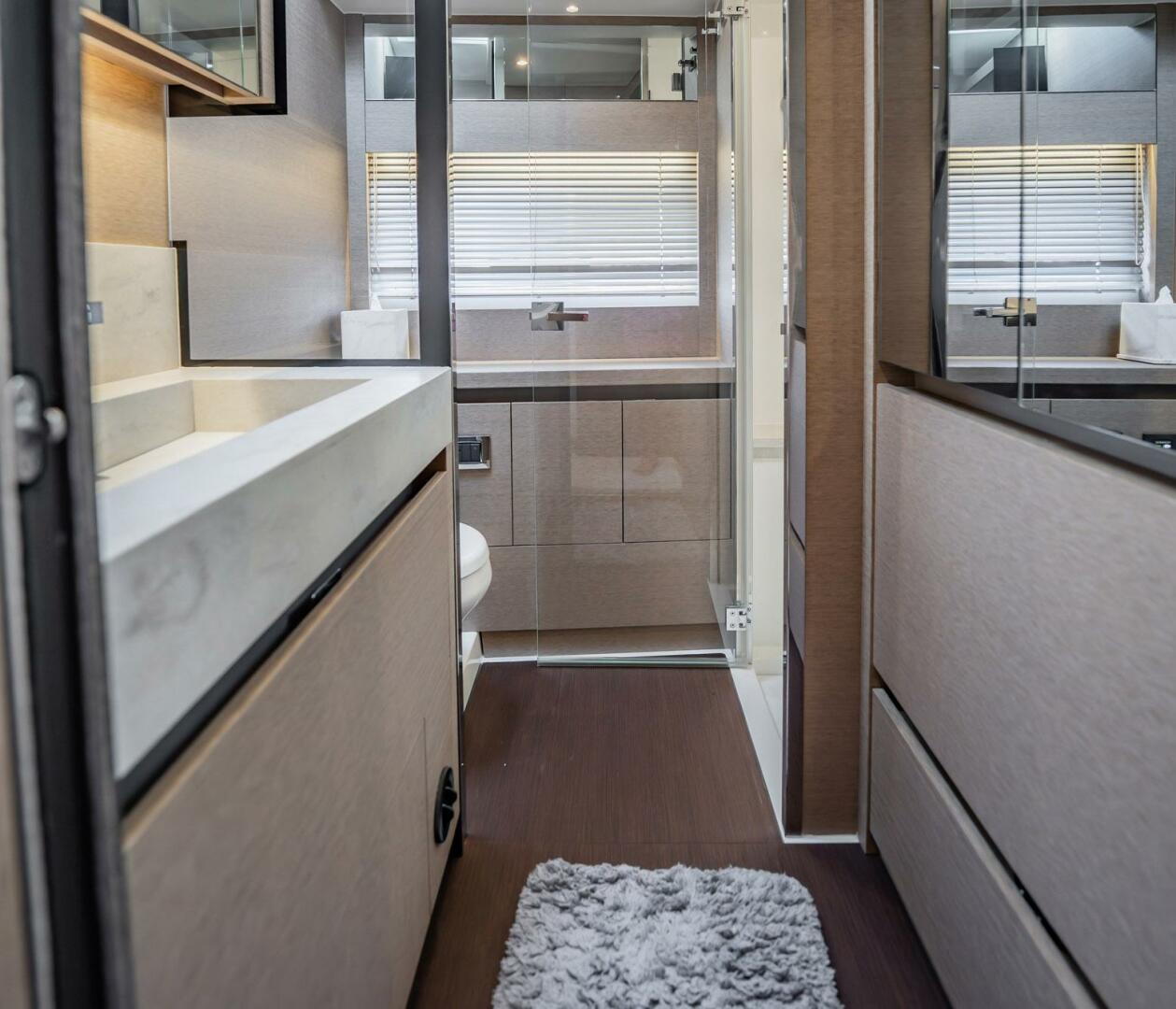 Slide: The Image of Prestige 630 2018 - 5574470