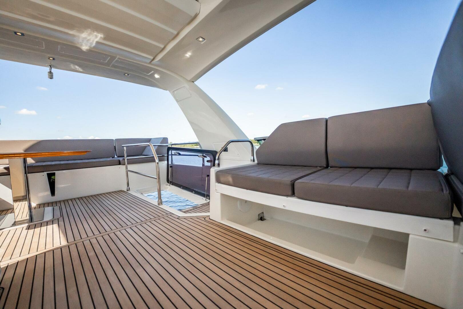 Slide: The Image of Prestige 630 2018 - 5574496